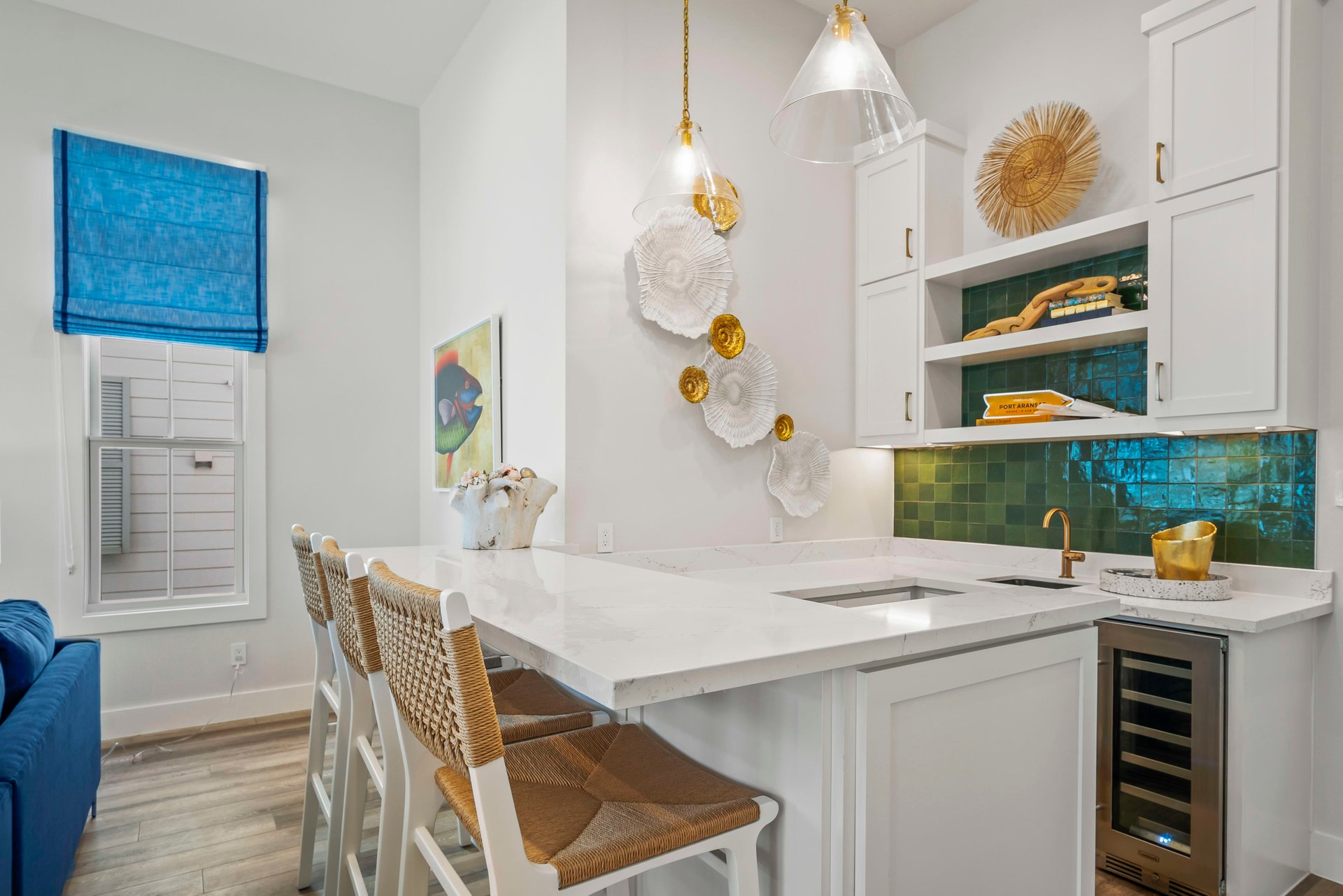 Coastline Drive, 4 Beds 4 Baths