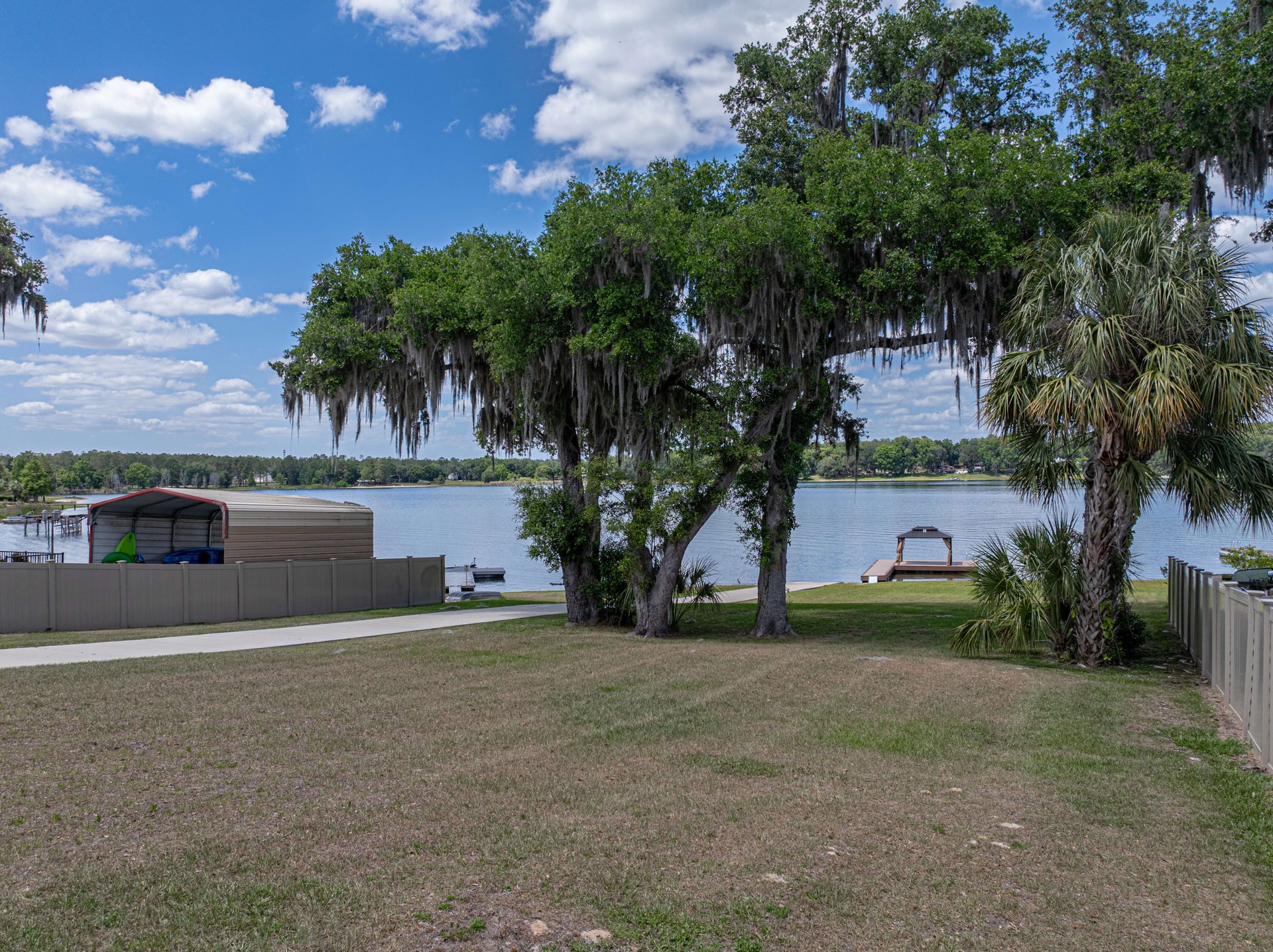 15840 LAKE IOLA RD