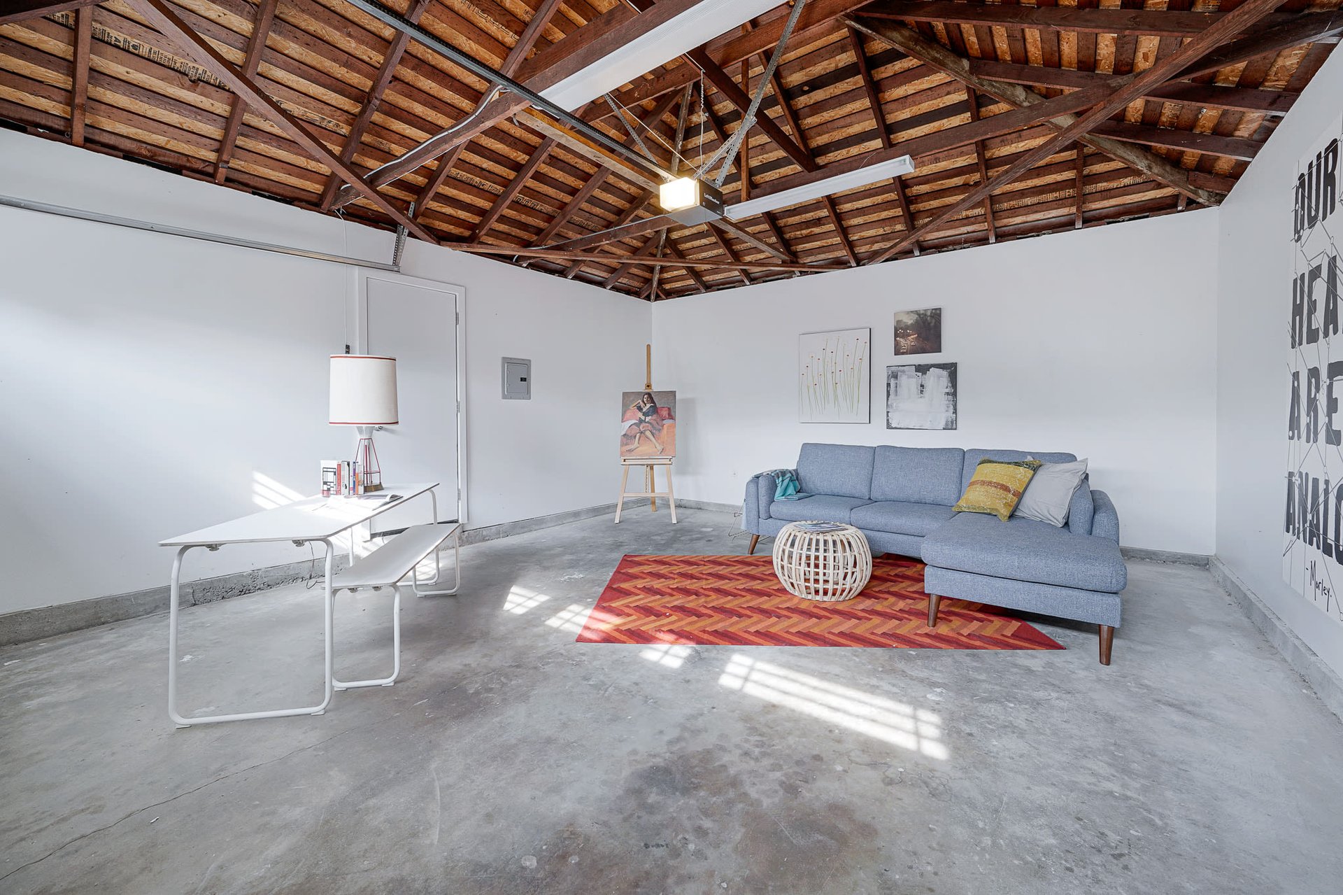 Completely Renovated Traditional Home In Picfair Village