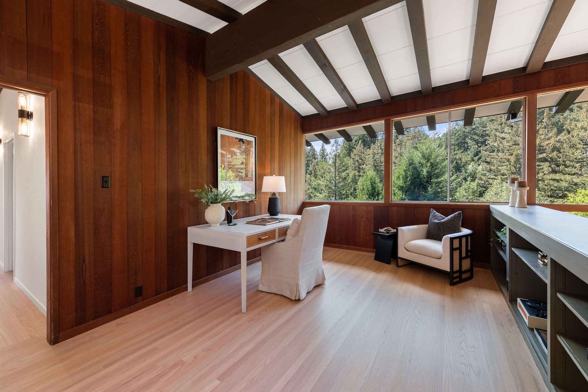 405 Crown Rd