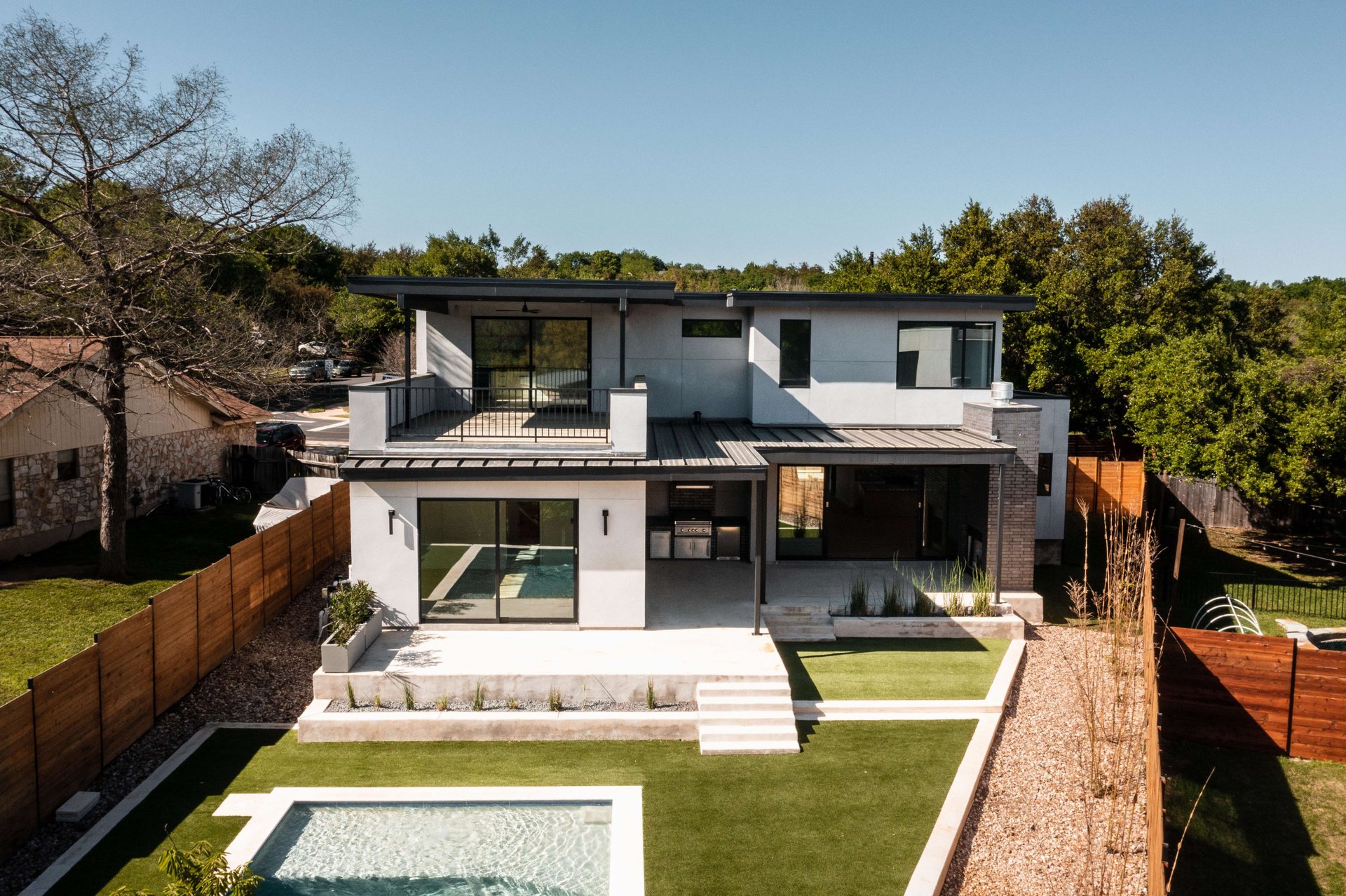 3501 Pinnacle