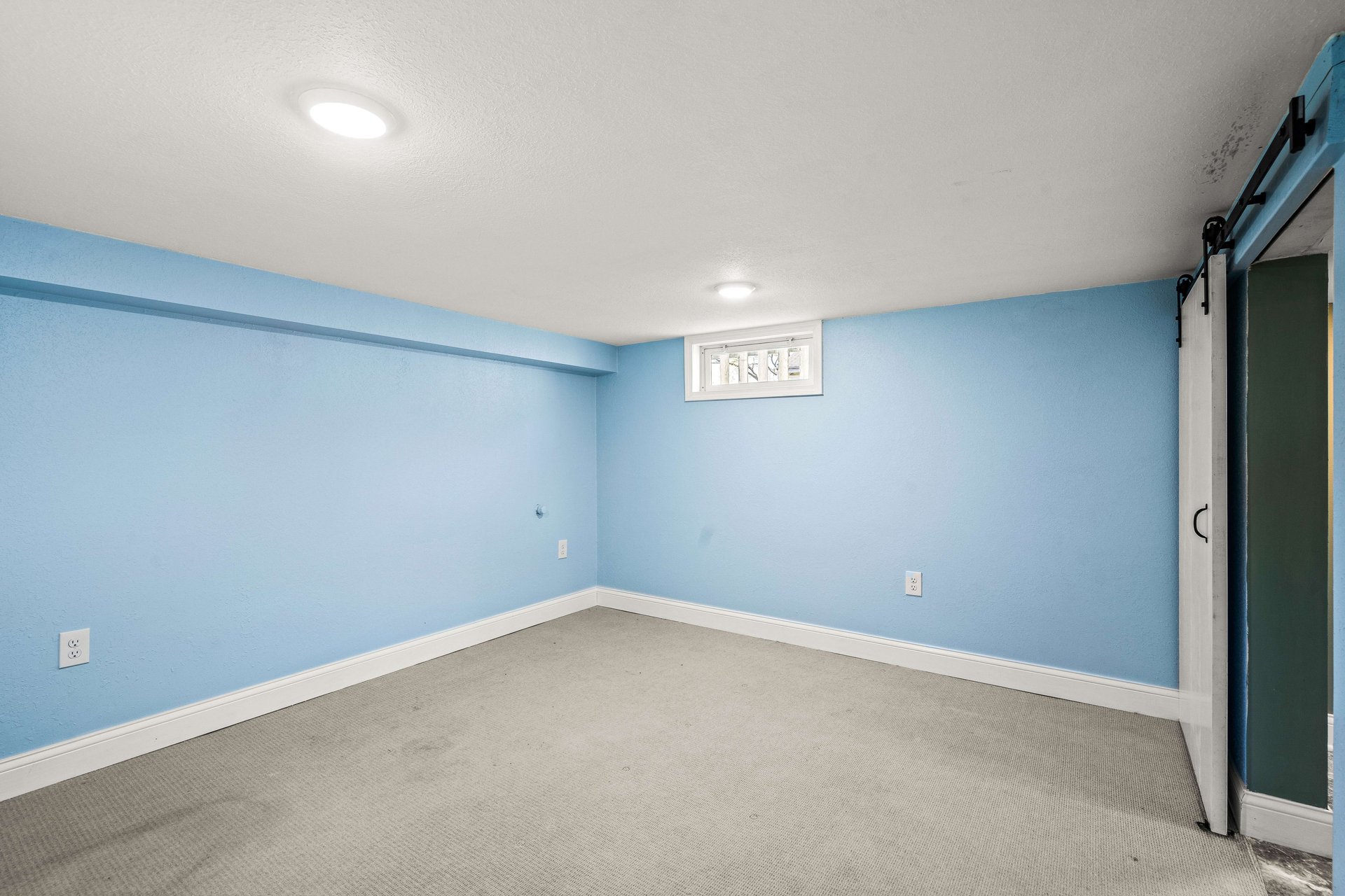 Renovated Bay View Colonial