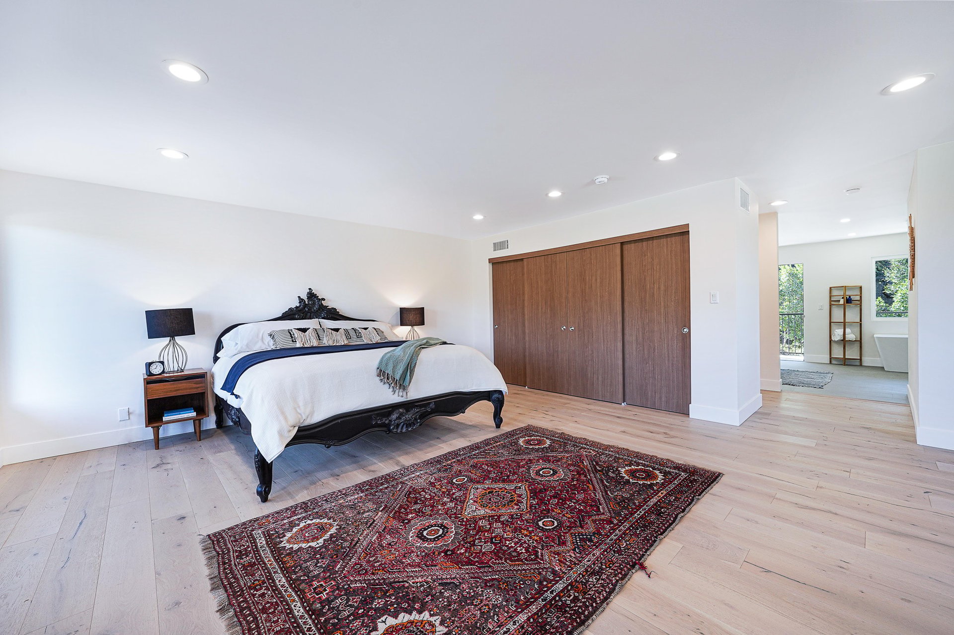 Immaculate & Turnkey Contemporary Home in Hollywood Hills