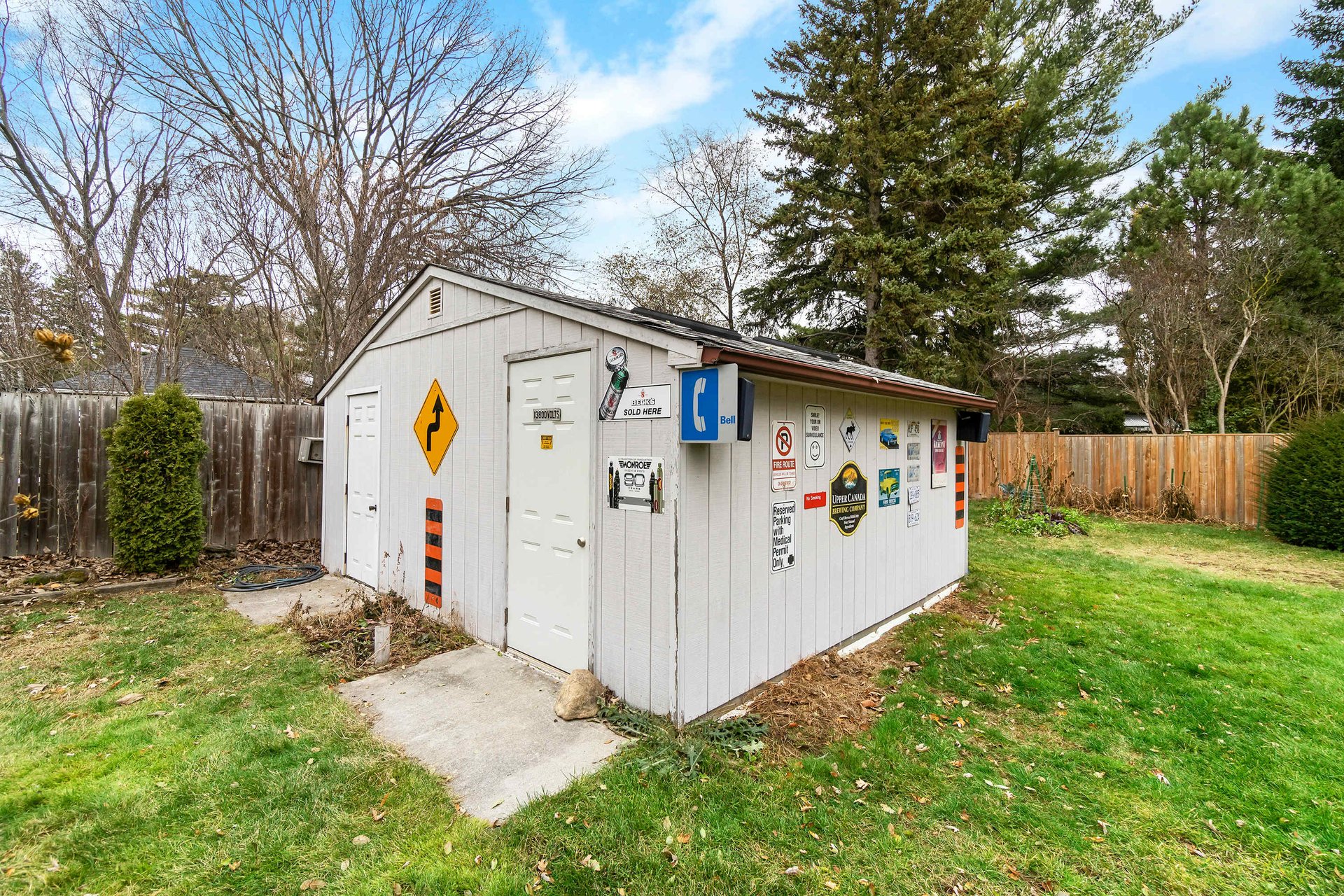 1577 Kenmuir Avenue