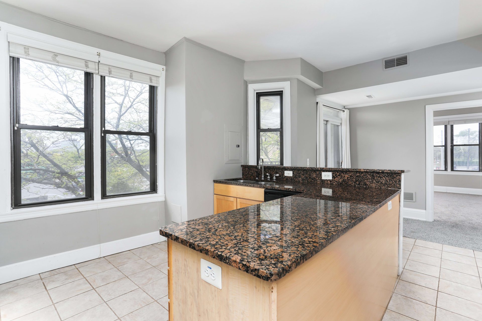 2900 E Jefferson Avenue Unit: A100