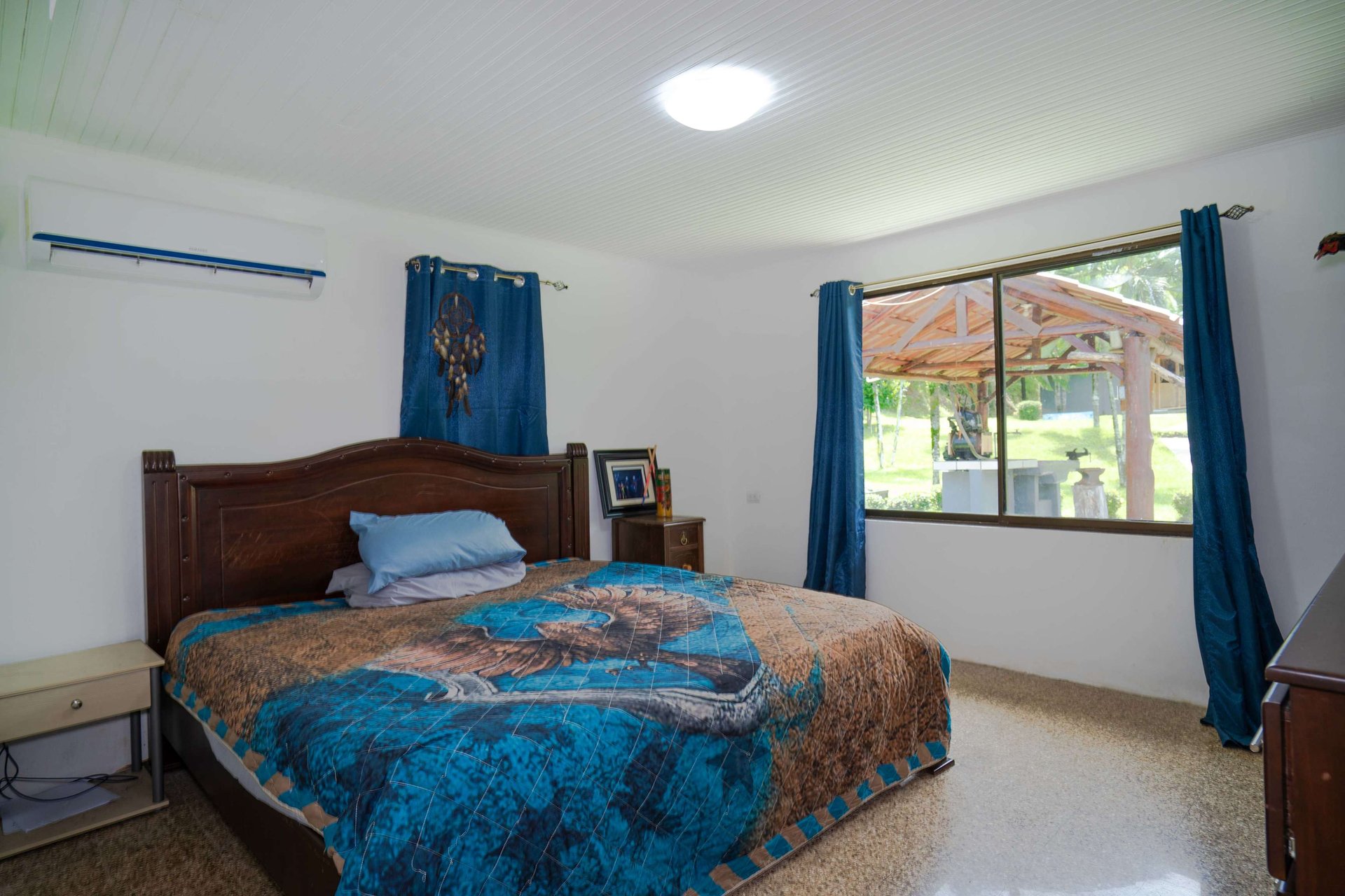 Three home stunning estate close to Quepos