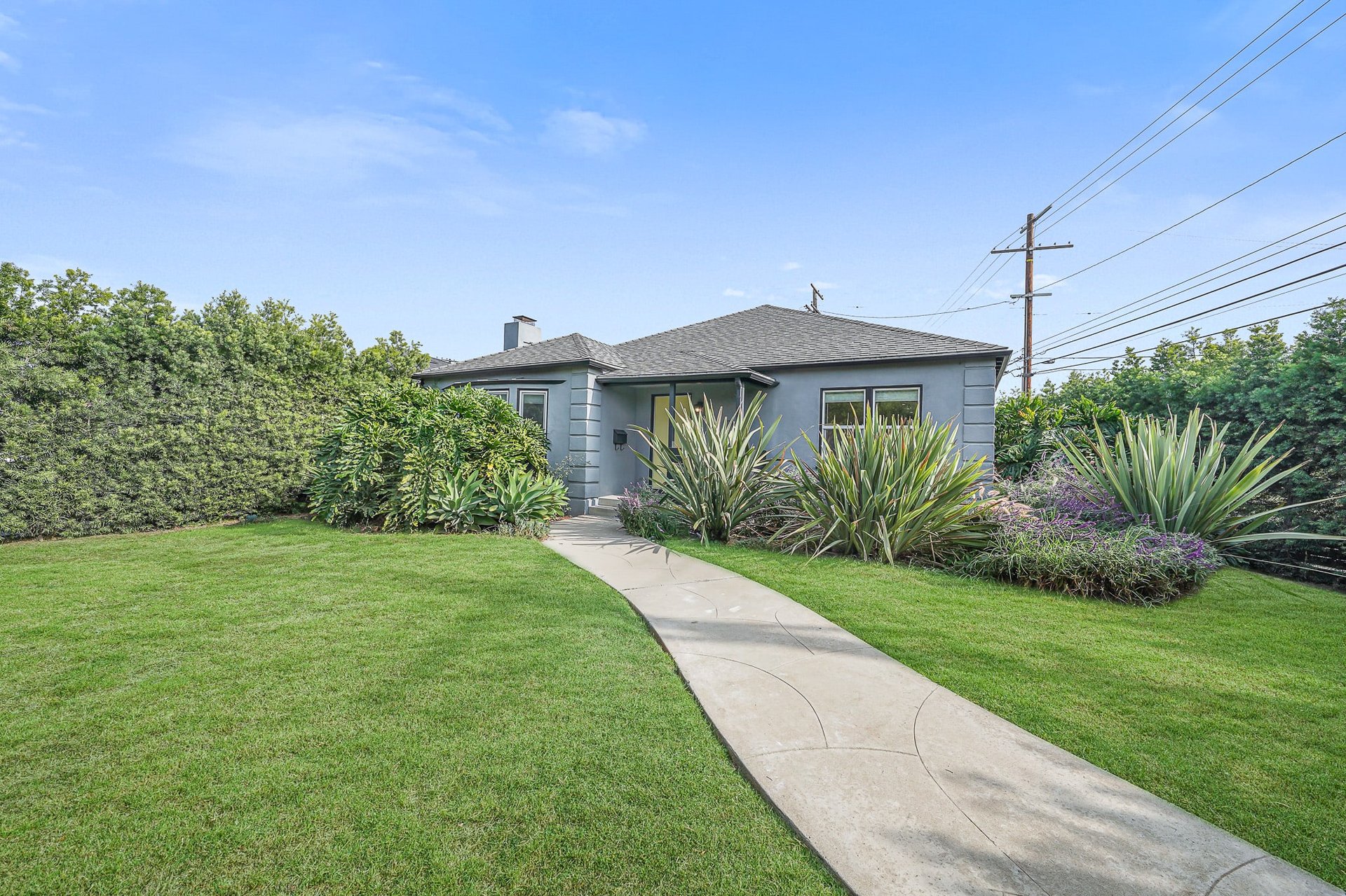 Completely Renovated Traditional Home In Picfair Village