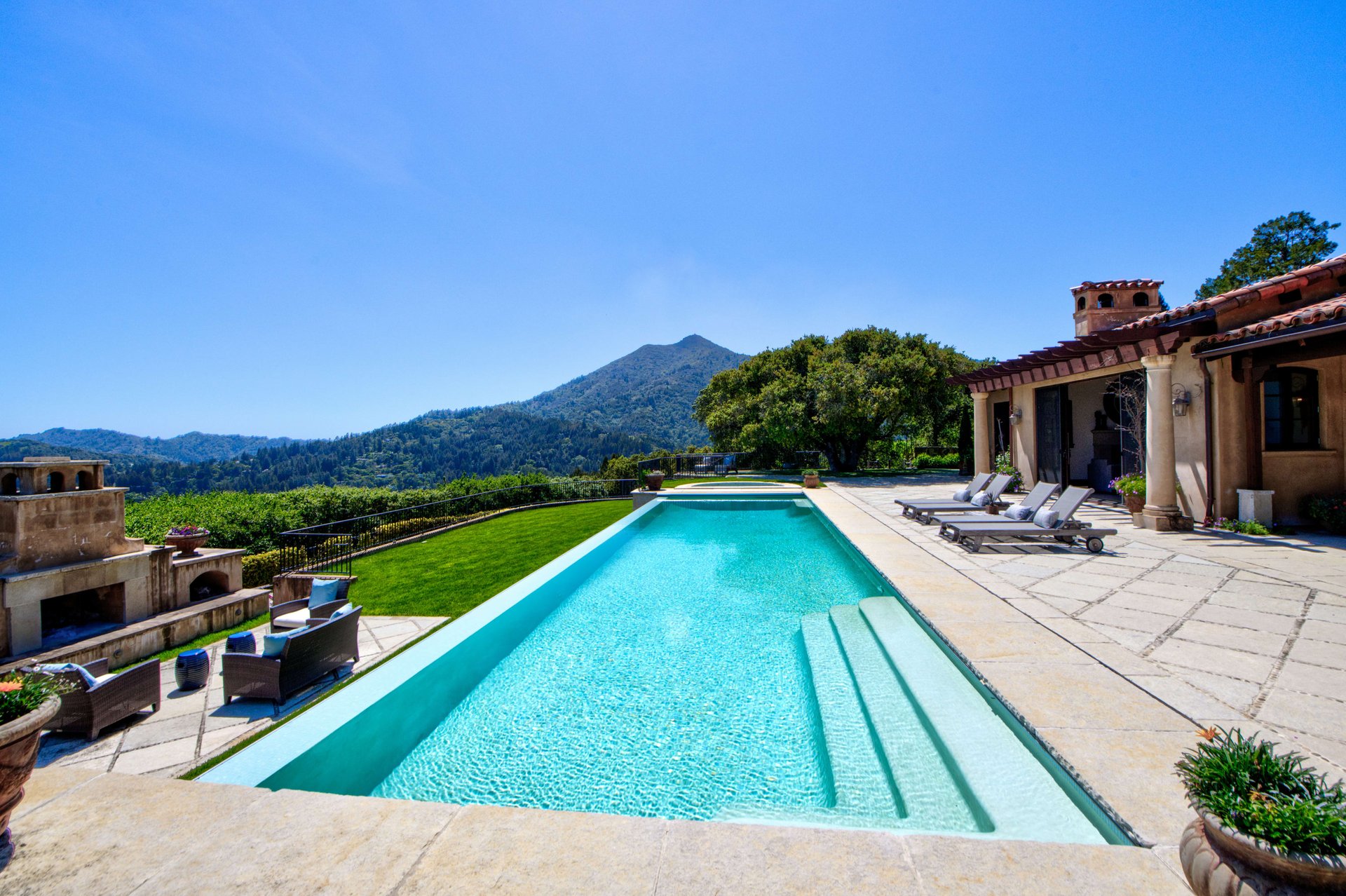 Majestic Kent Woodlands Mediterranean Estate- Represented Seller