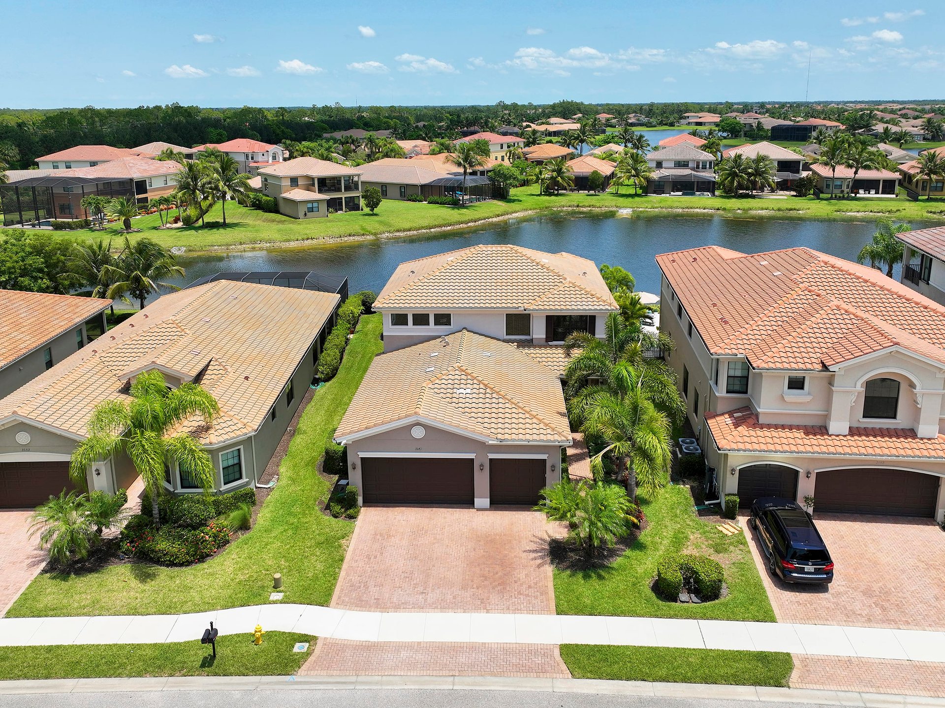 3649 Santaren CT