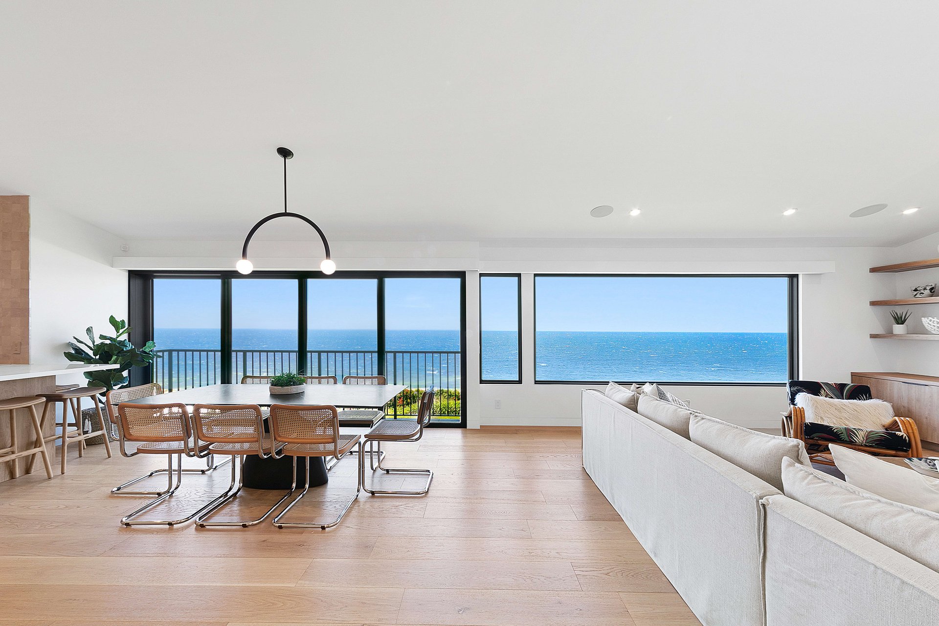 Gorgeous Front Row Zuma Bay Villas