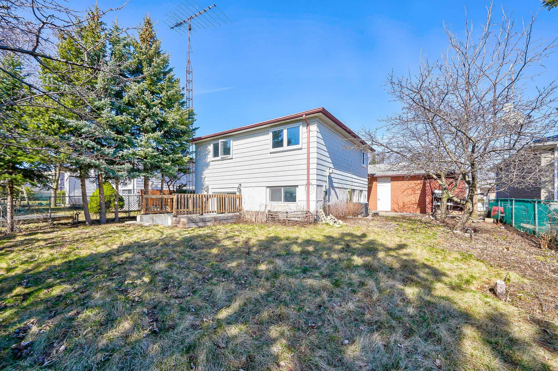 872 McBride Ave