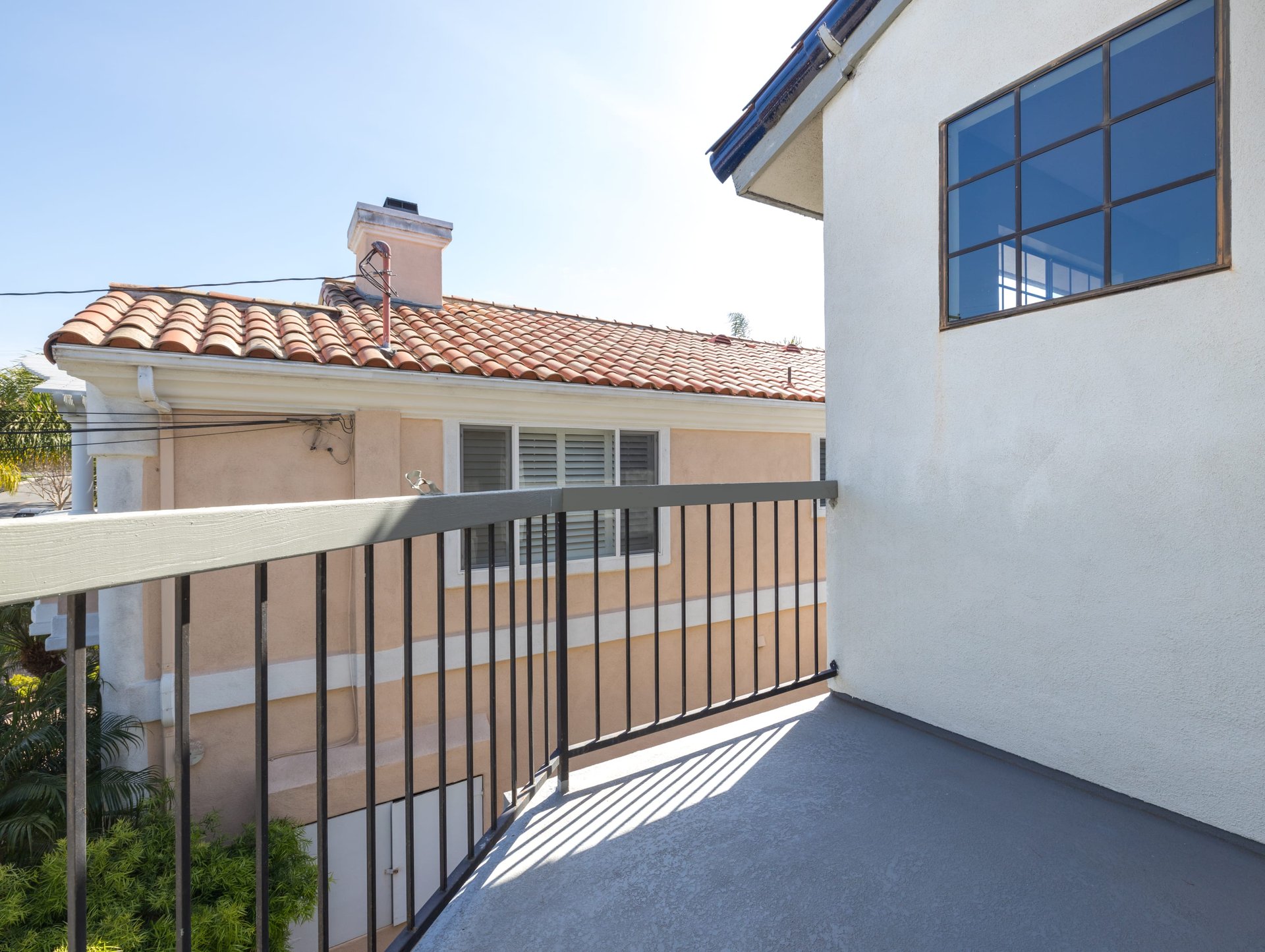 115 S Juanita Avenue A