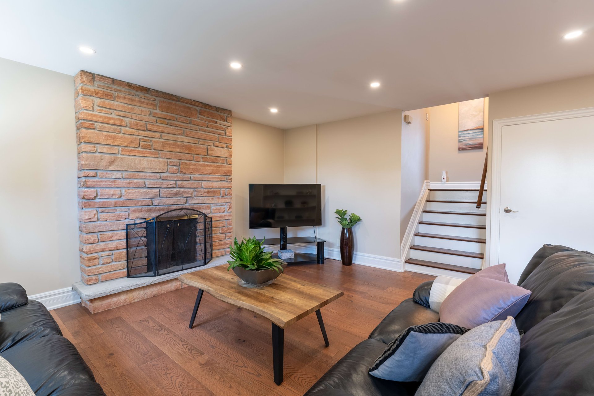 2316 Belfast Cres