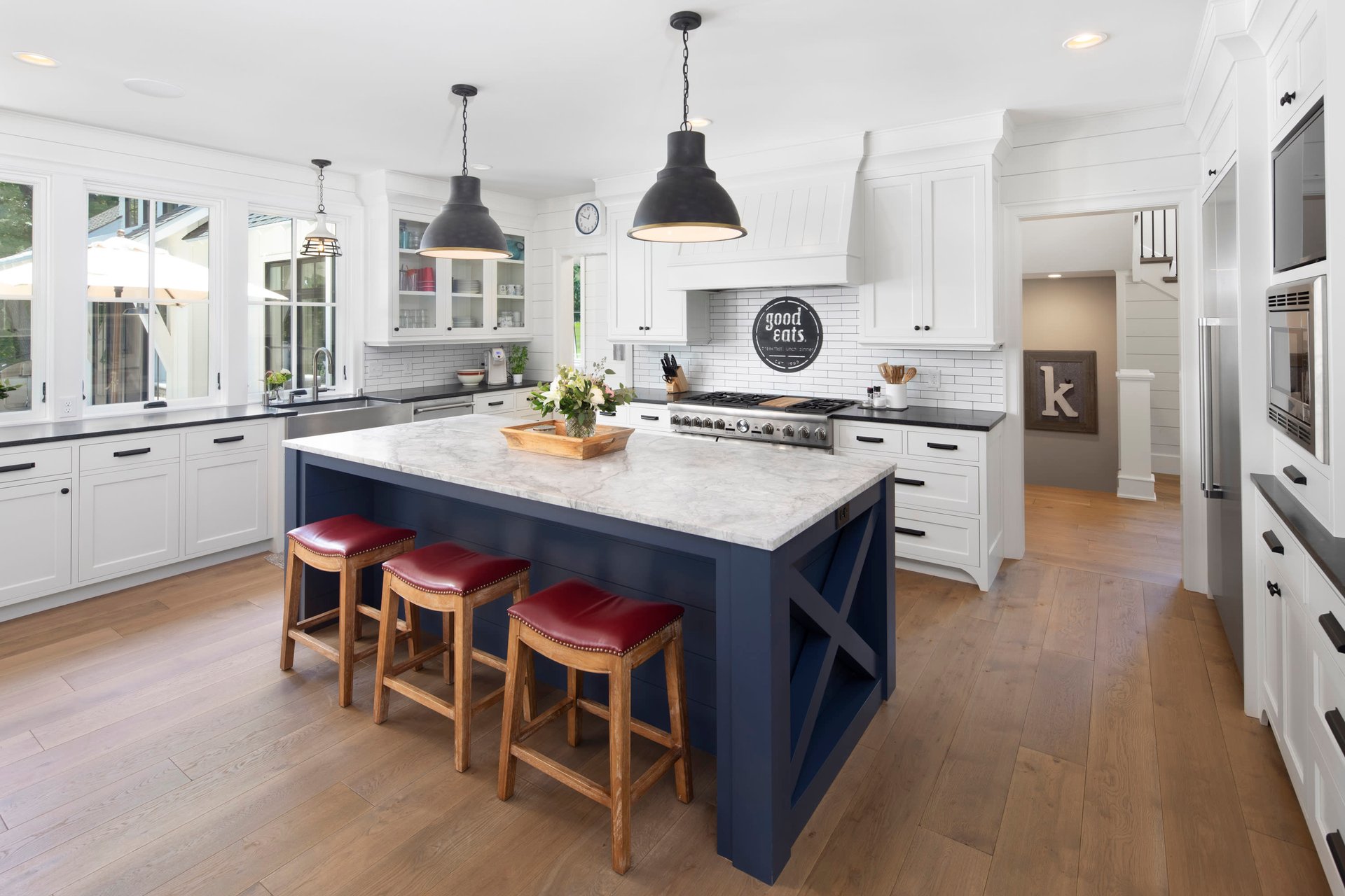 4693 Vine Hill Road | Deephaven
