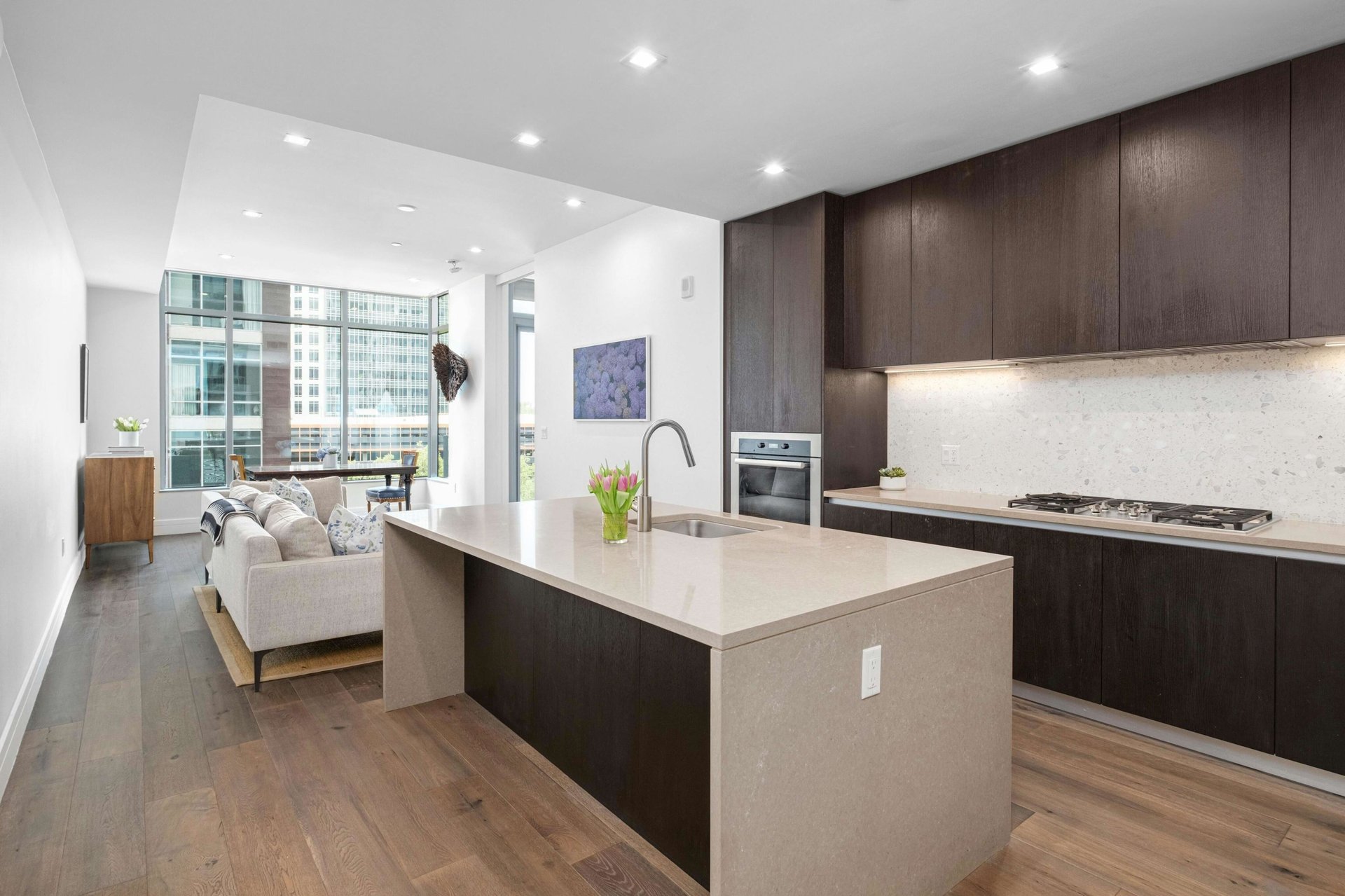 501 West Ave #702