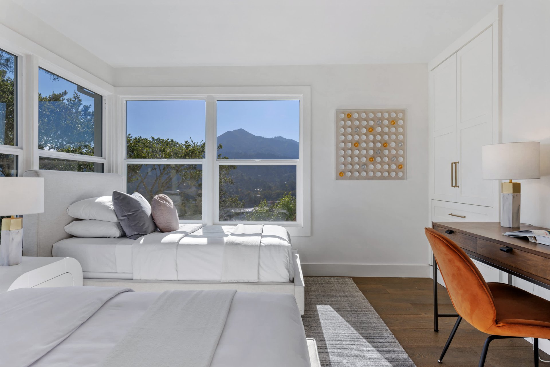 Exceptional Contemporary Renovation