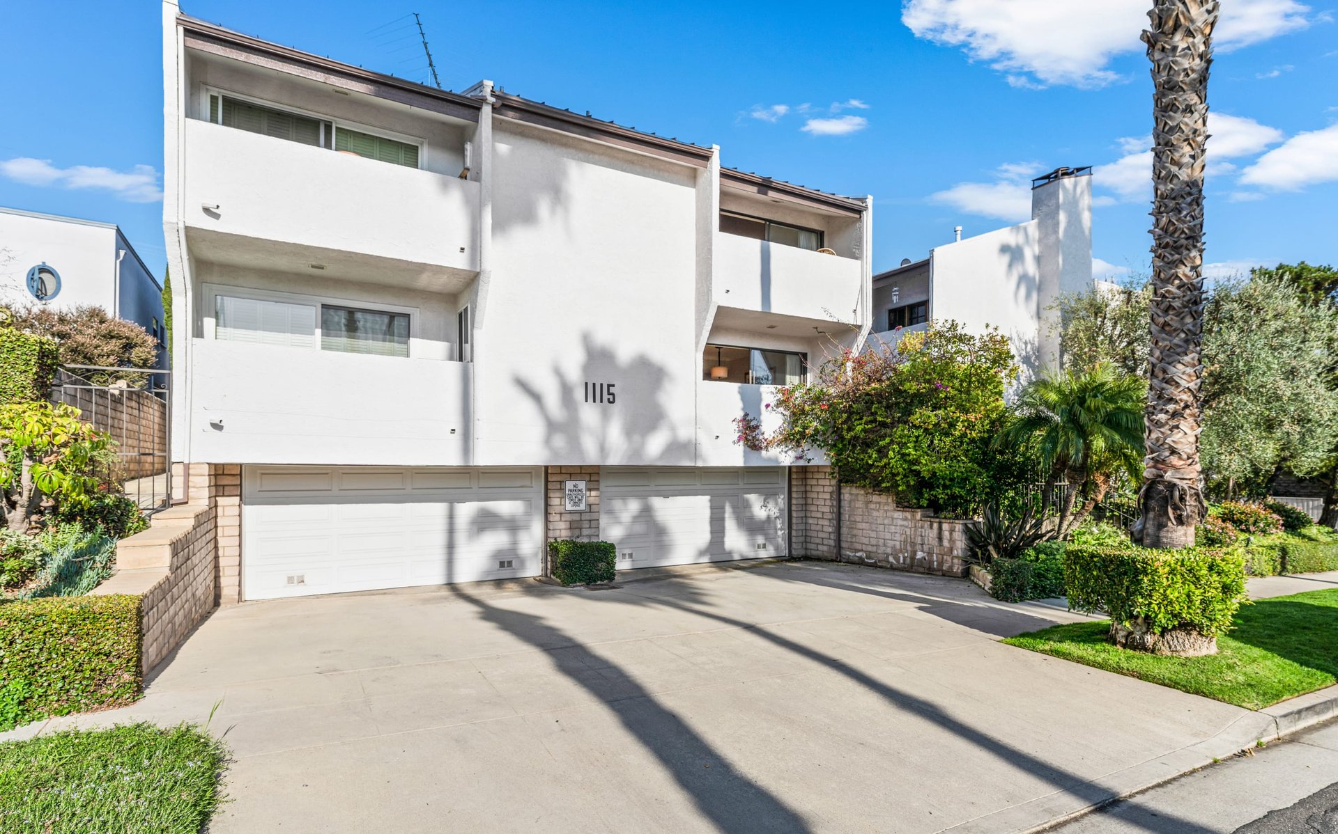 1115 19th St #8, North of Wilshire