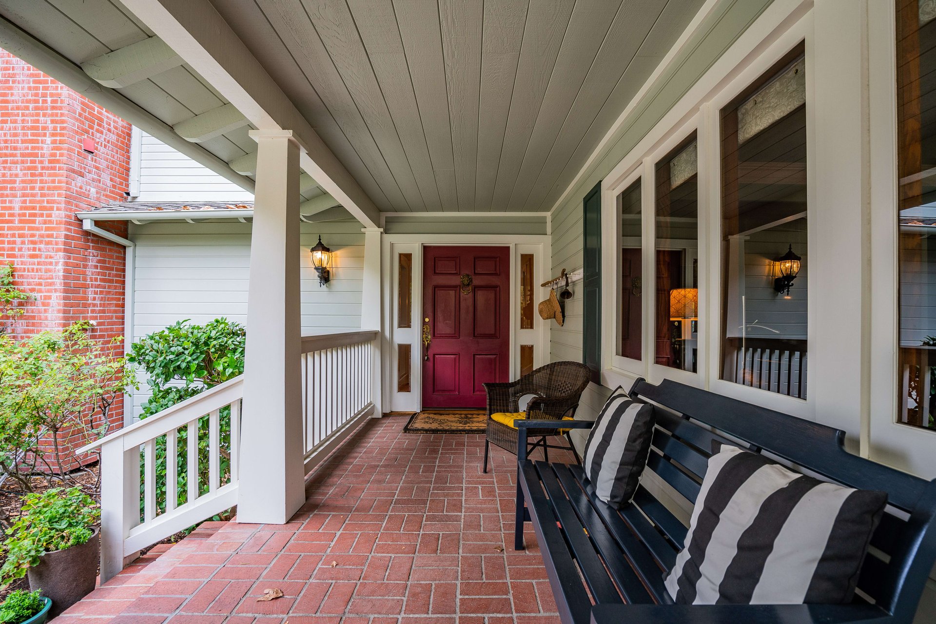 12184 Laurel Terrace Dr