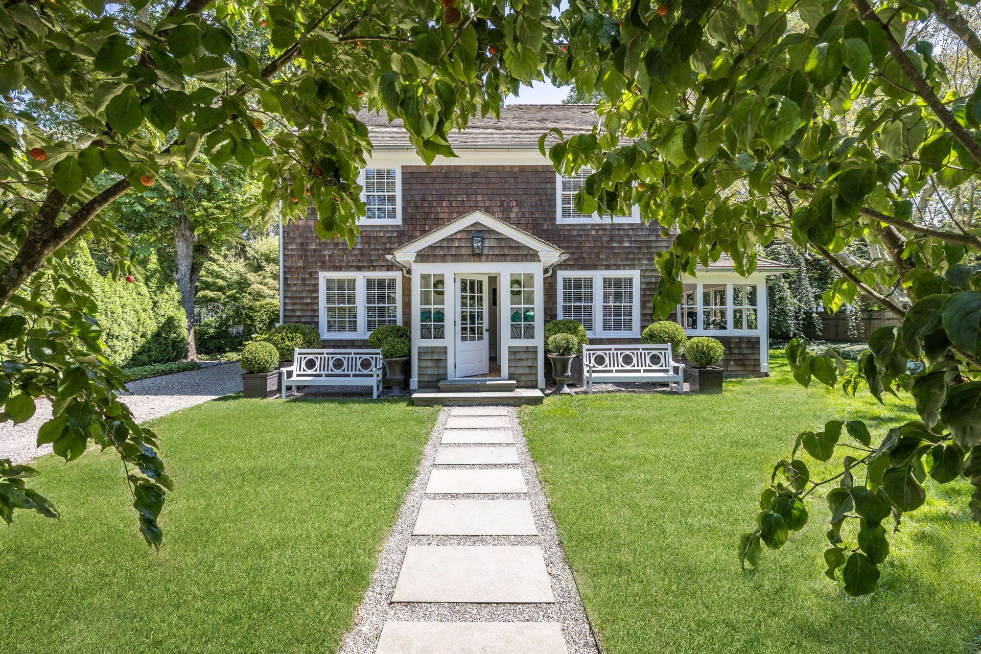 Bridghampton Village South Designer-Renovated Shingled Cottage