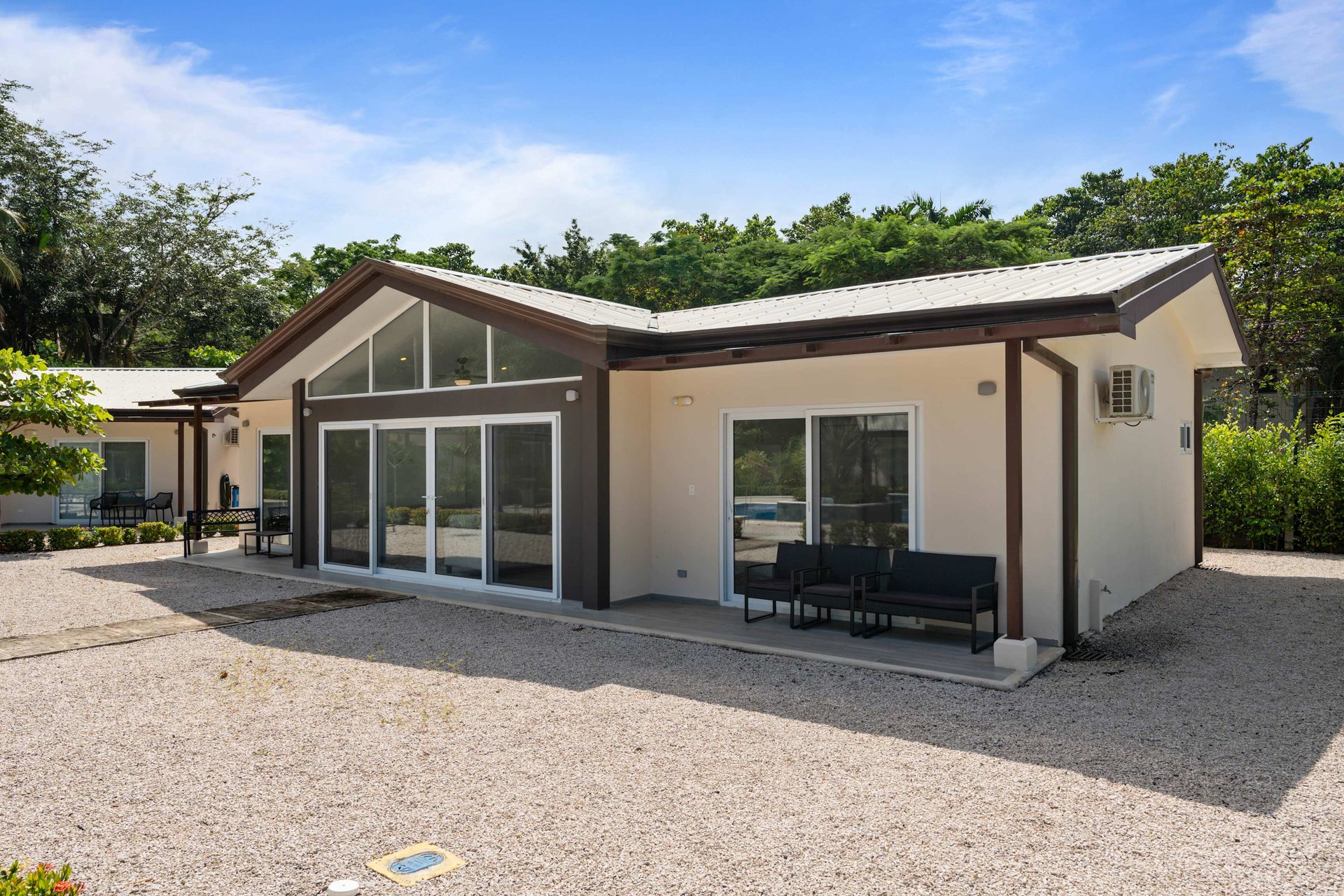 The Point 20 | Modern Elegance Meets Coastal Serenity – Home for Sale in Playa Avellanas!