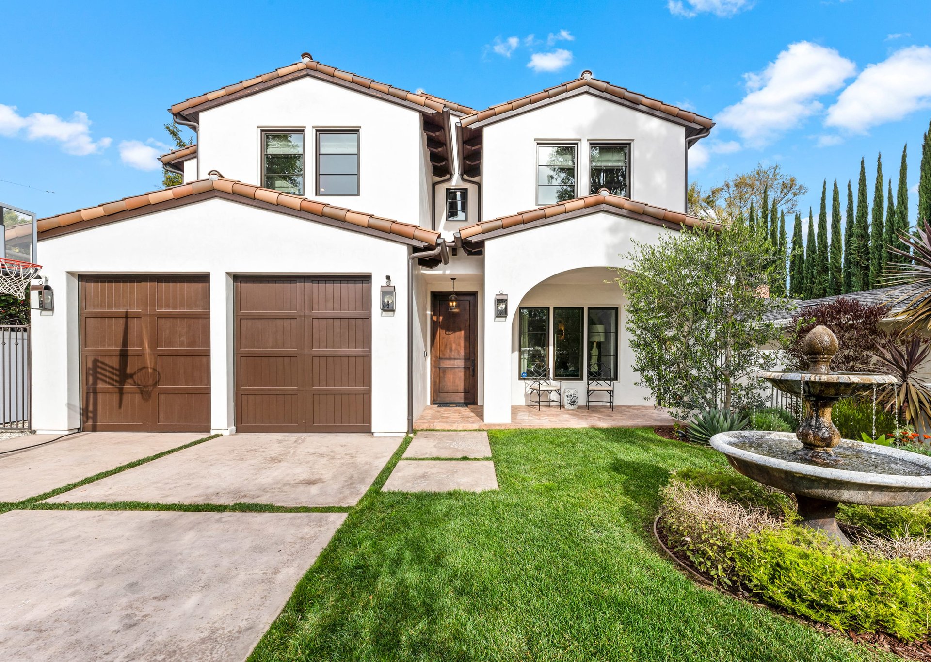 13031 Bloomfield St, Studio City