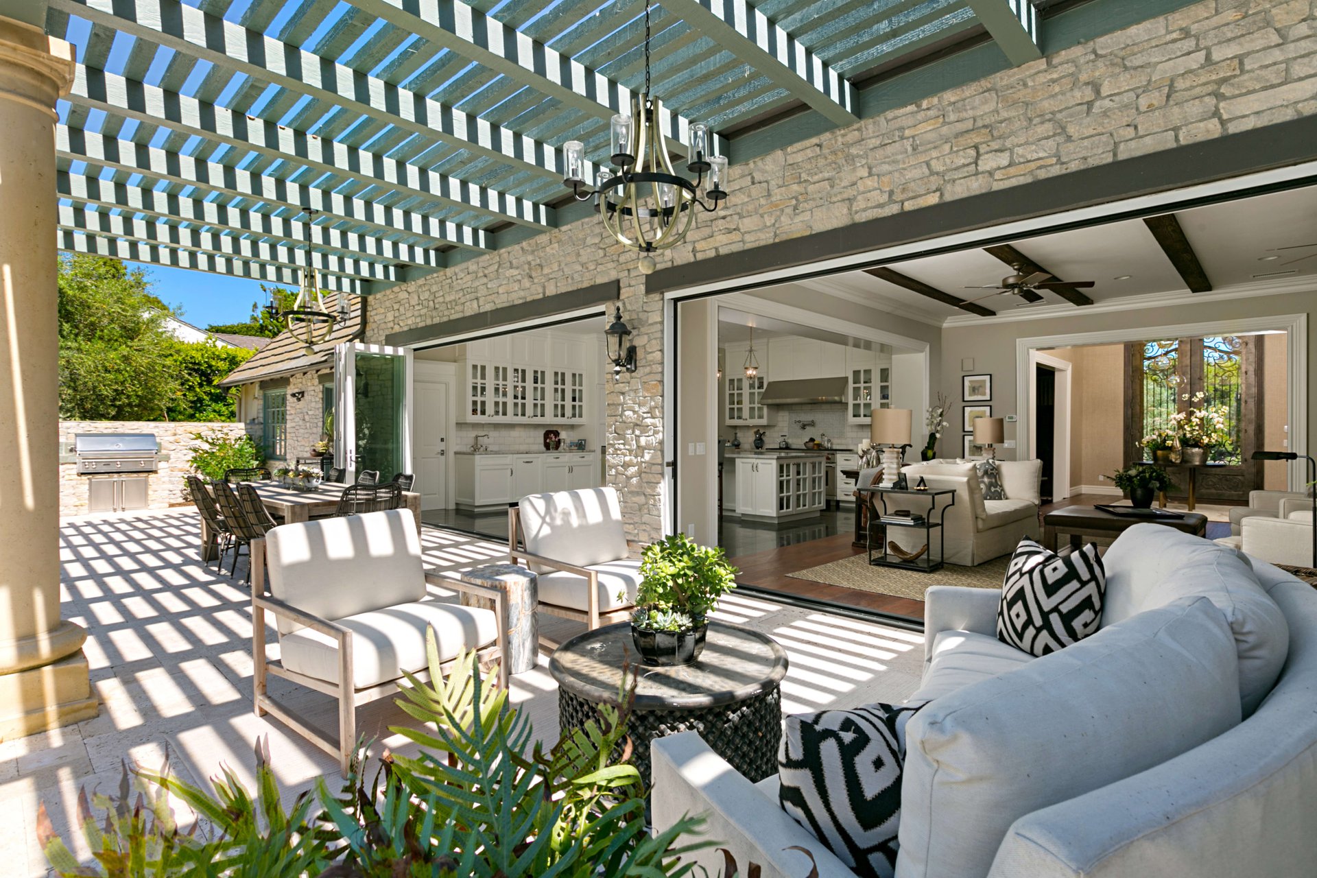 16748 Avenida Arroyo Pasajero
