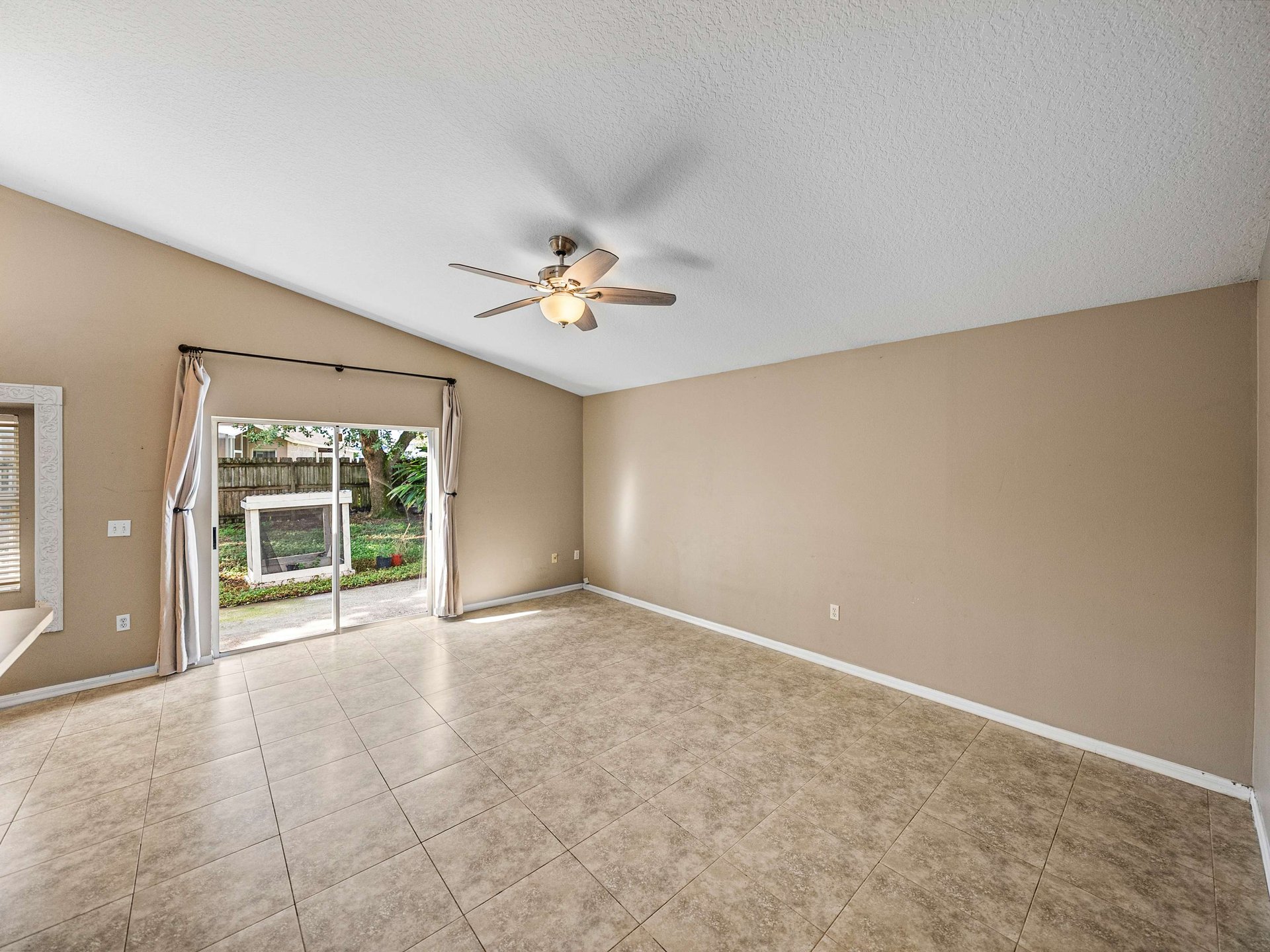 22828 RICHARDSON LN