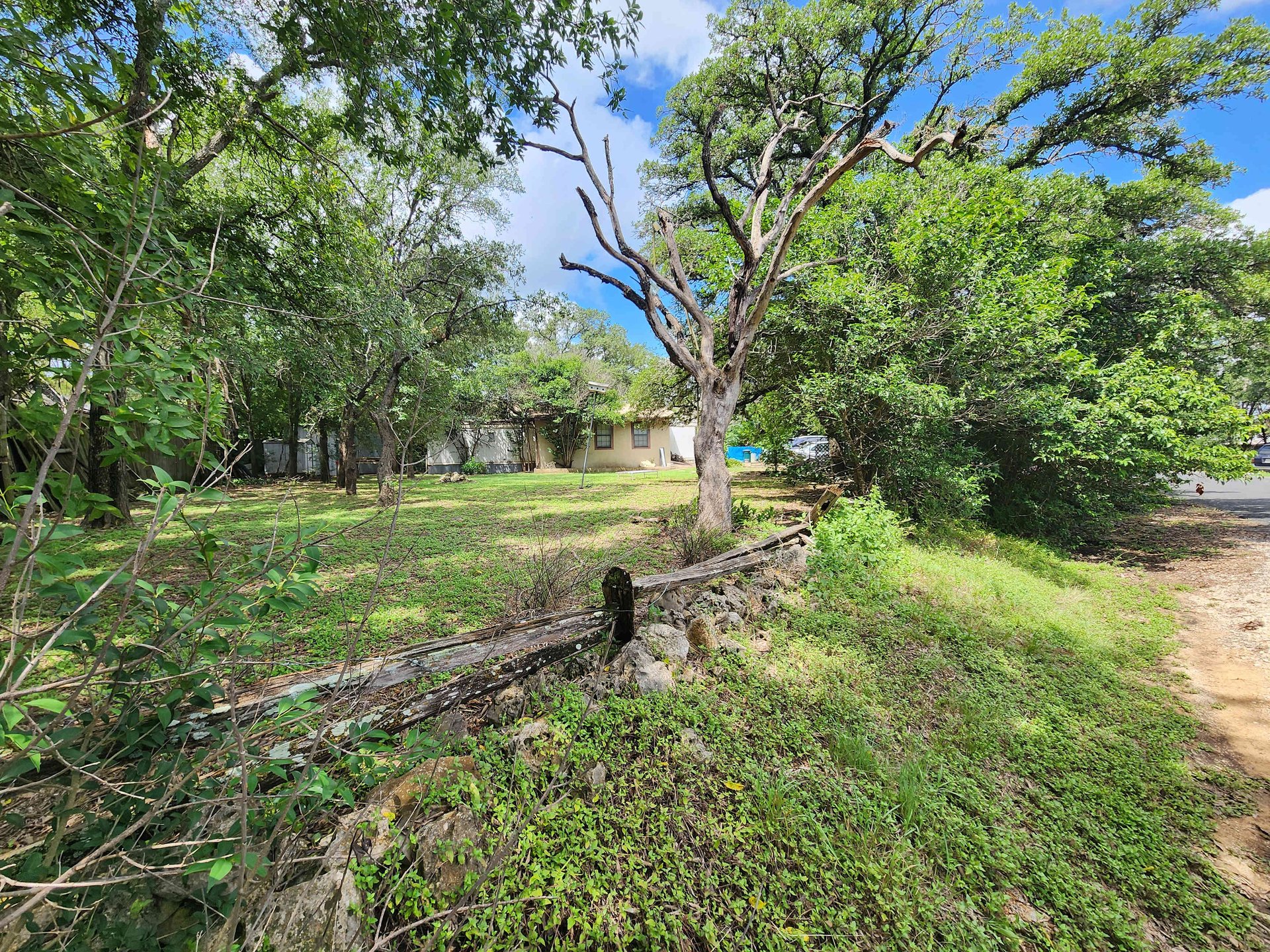APACHE SHORES OFF MARKET-SELLER FINANCING OFFERED