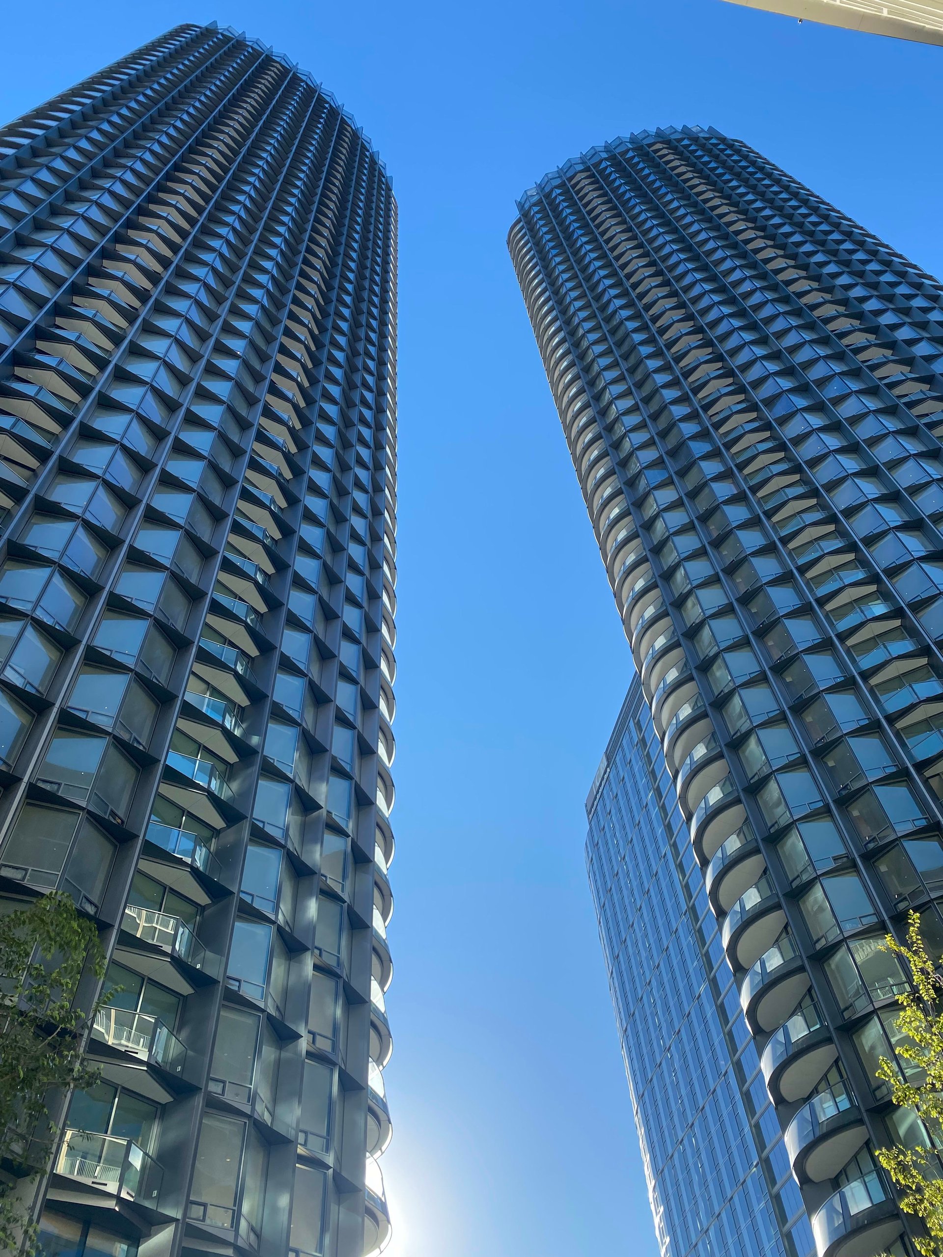 211 Elm Ct #9E, Century City