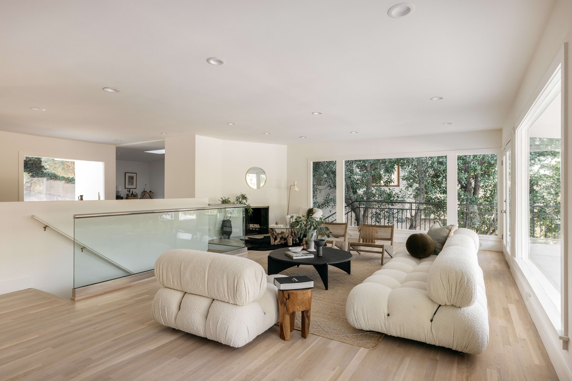 A Peaceful c. 1954 Architectural in Los Feliz