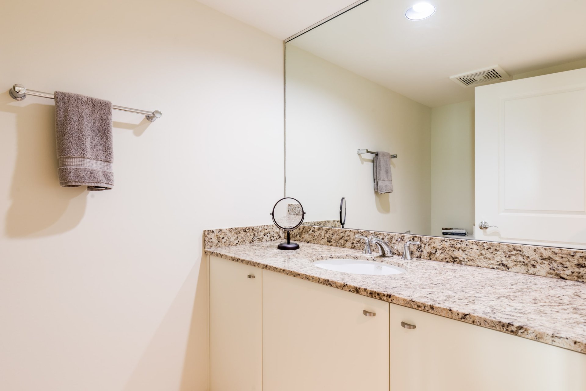 600 W Las Olas Blvd Unit: 1808S