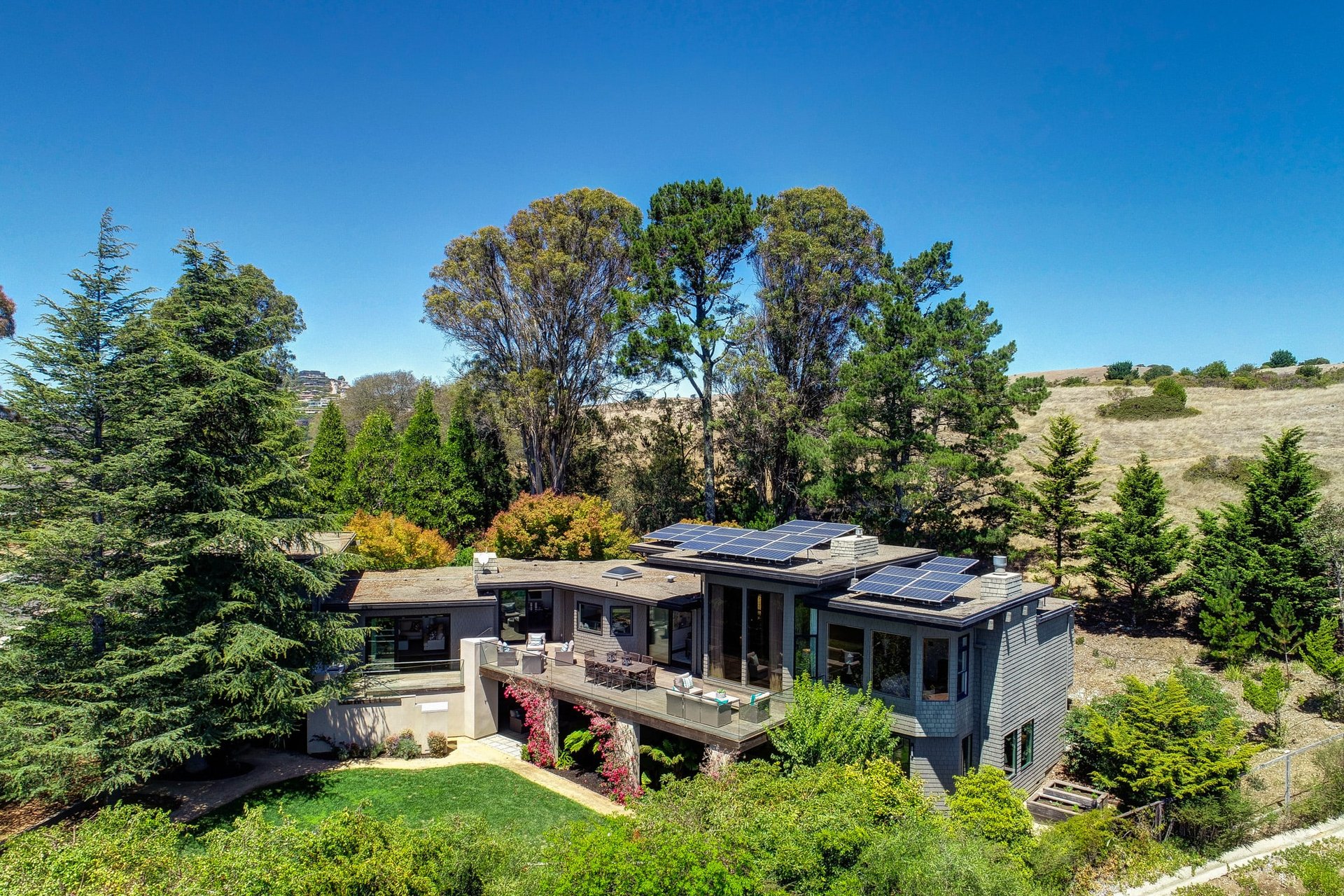 Contemporary View Residence 