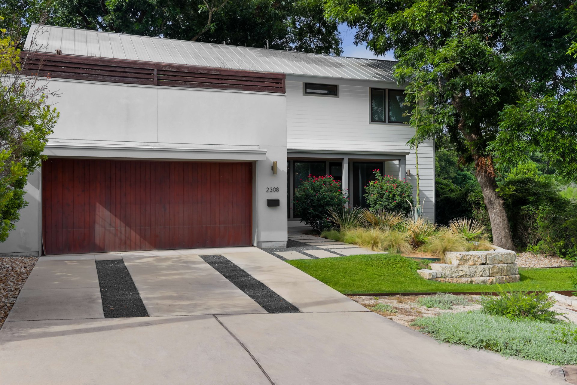 2308 Holly Street
