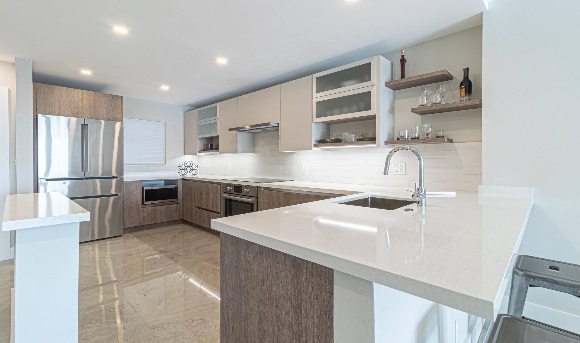 511 Bayshore Dr Unit: PH-6