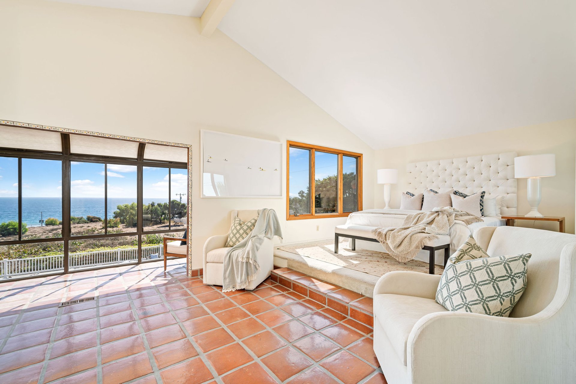 6353 Malibu Park Ln, Malibu