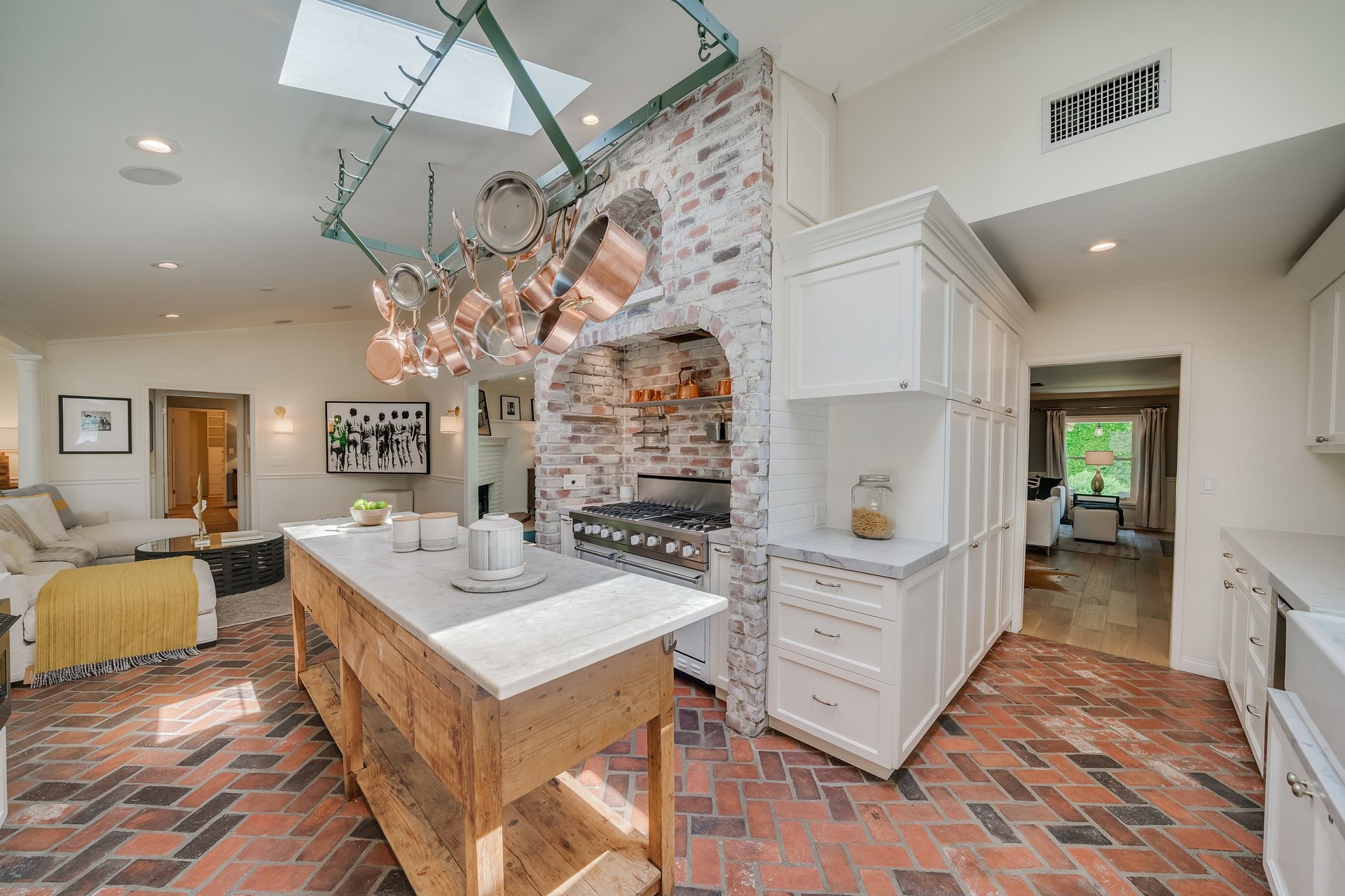 A Hampton's Vibe Traditional Home in Studio City 