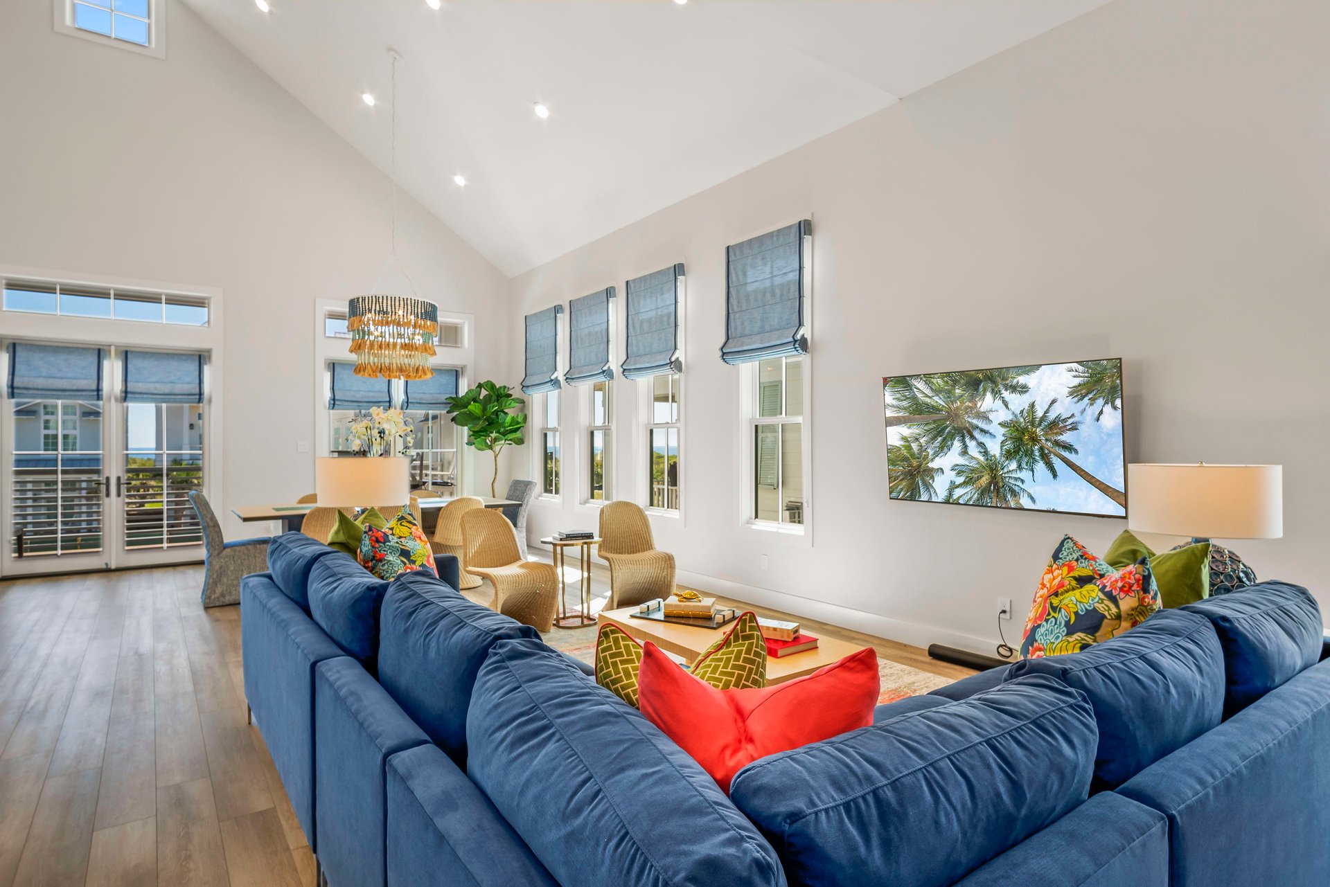 Coastline Drive, 4 Beds 4 Baths