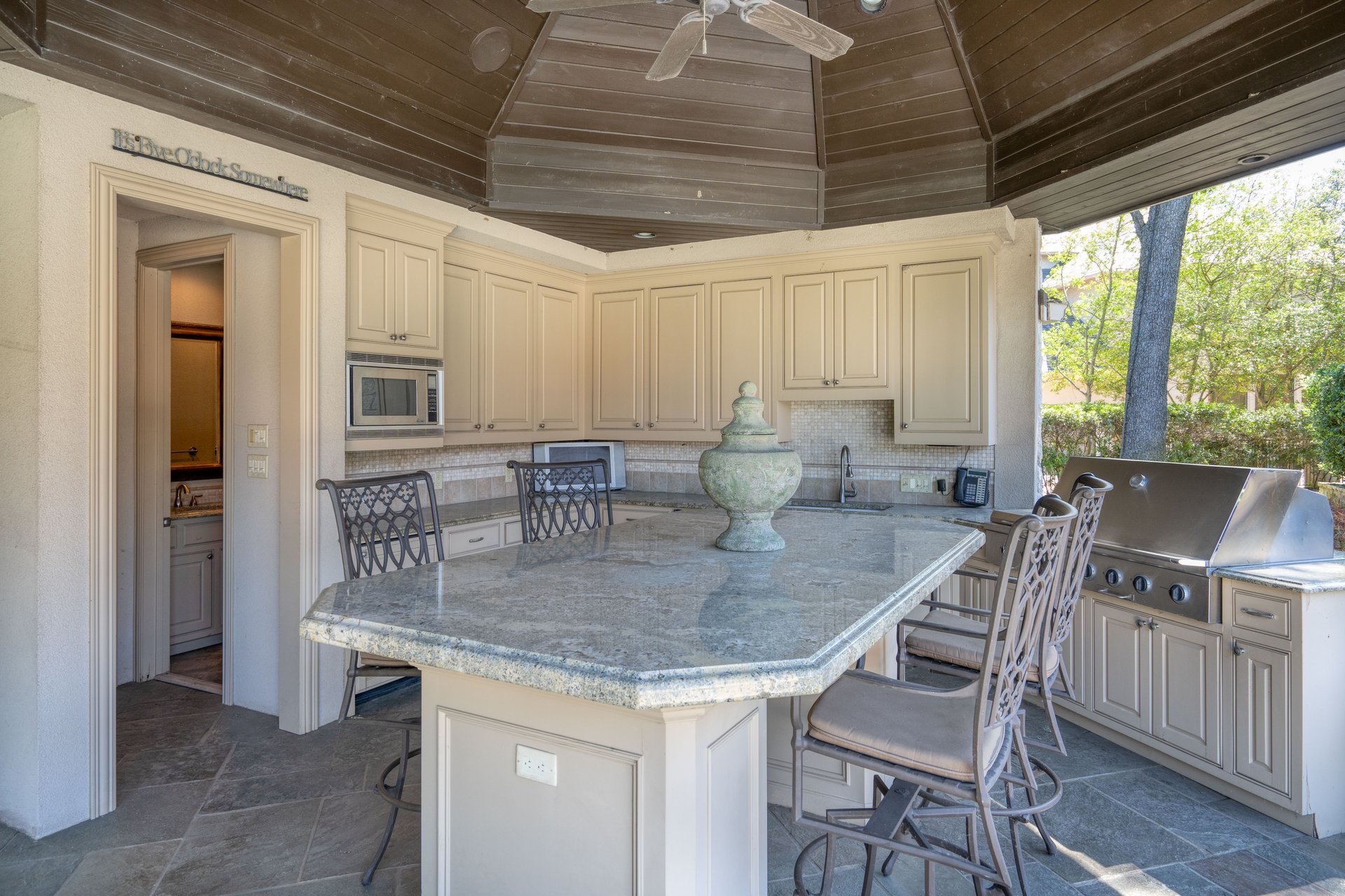 3 Acre Willow Bend Country Golf Course View!