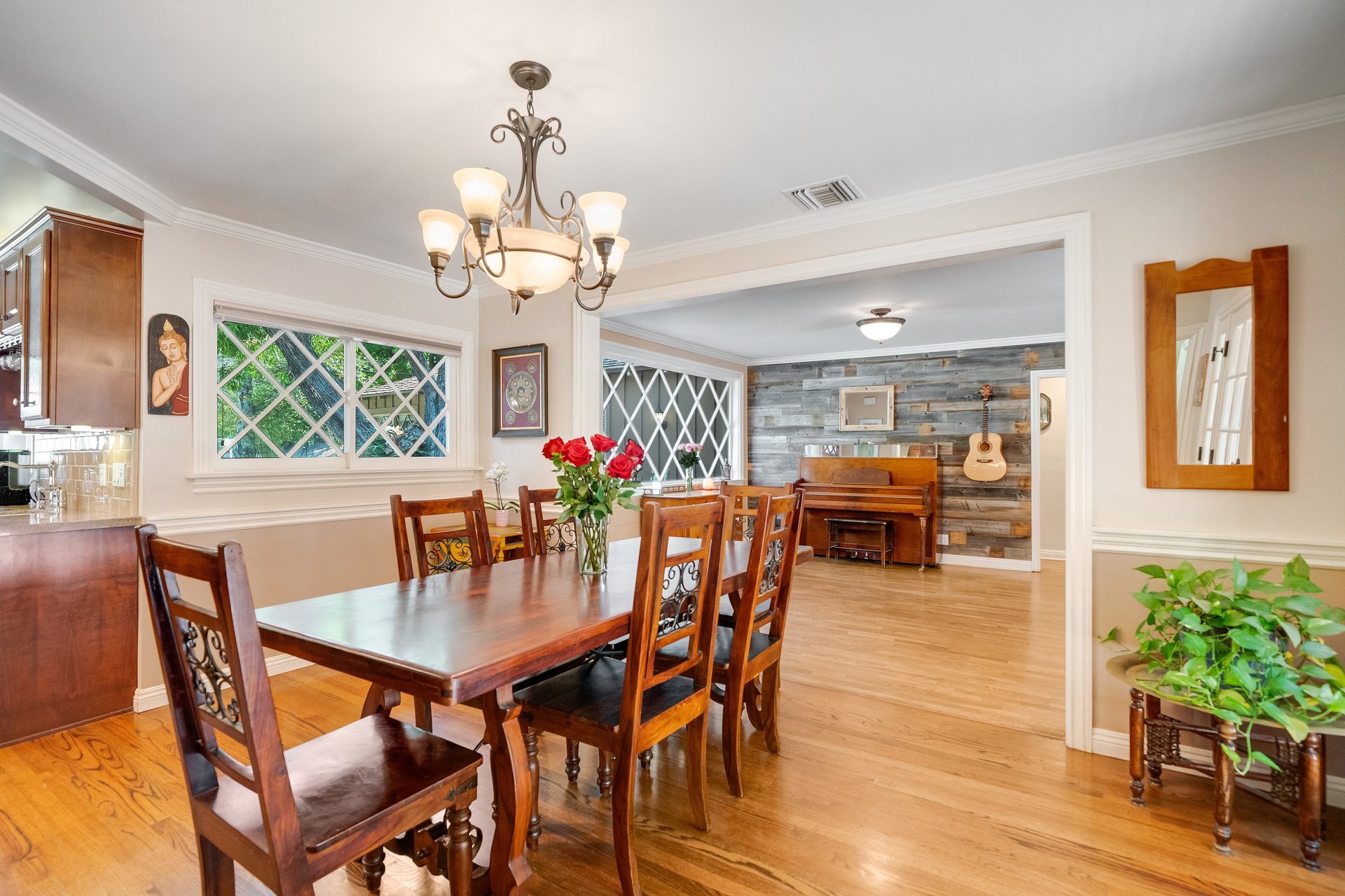 A Lil Bit O' Country in Shadow Hills * SOLD at full price