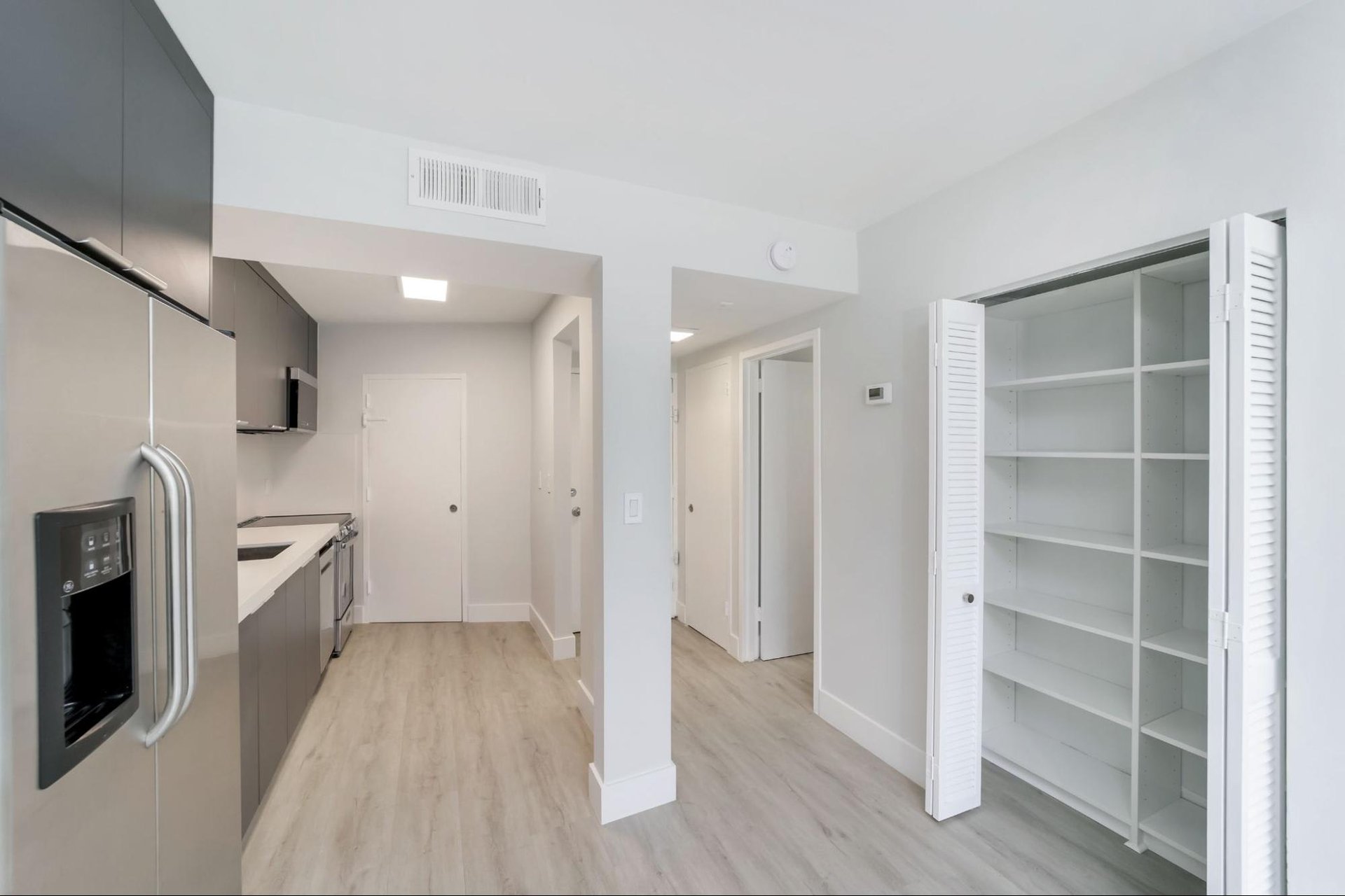 2899 Collins Avenue #525