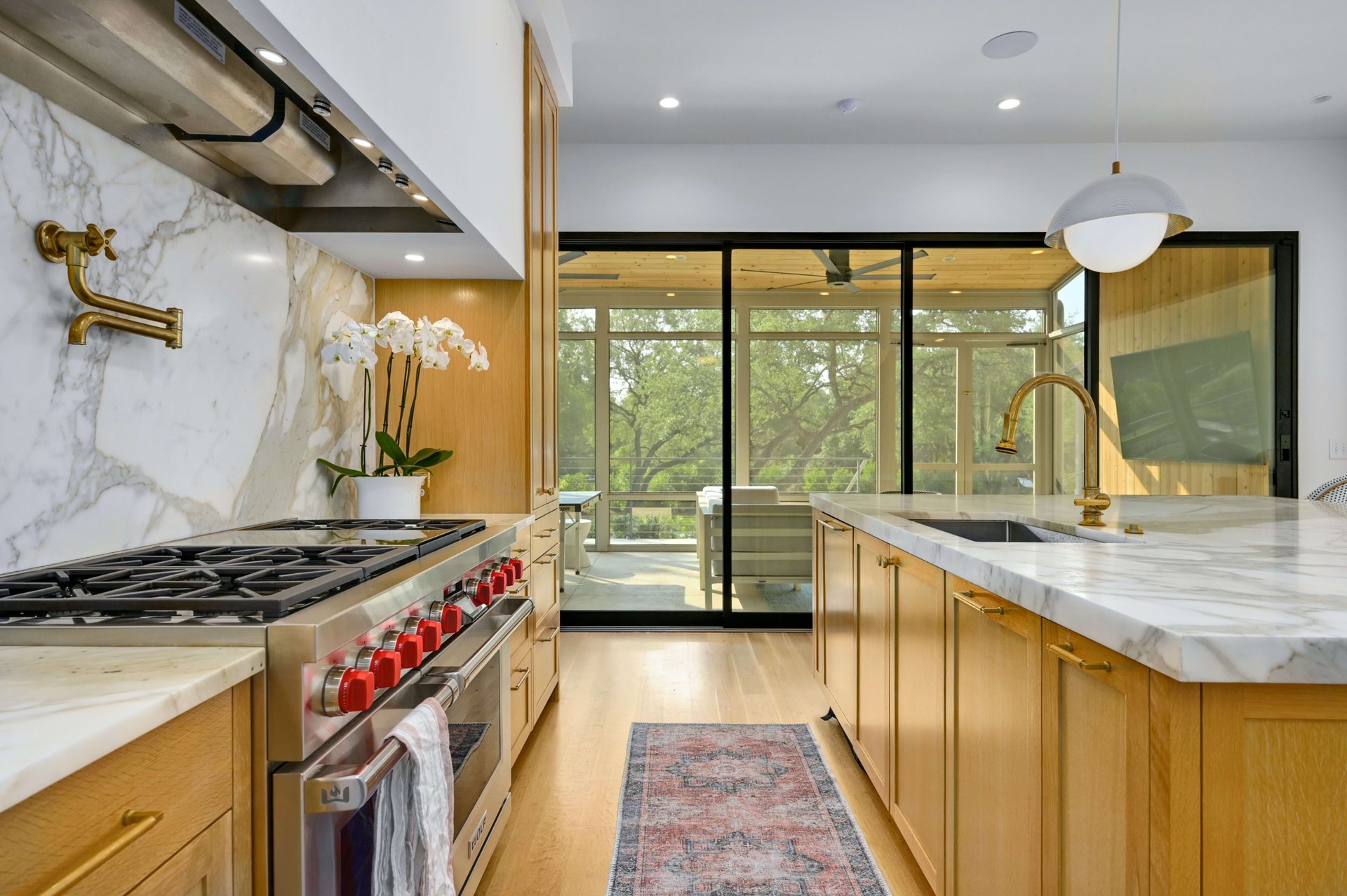2501 Berenson Lane