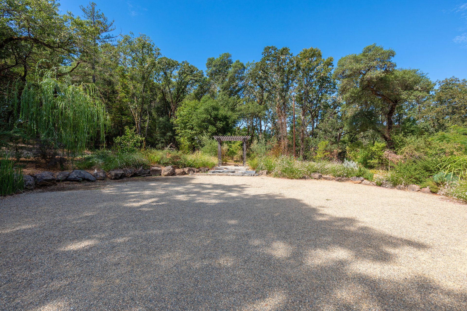Hensley Creek Rd