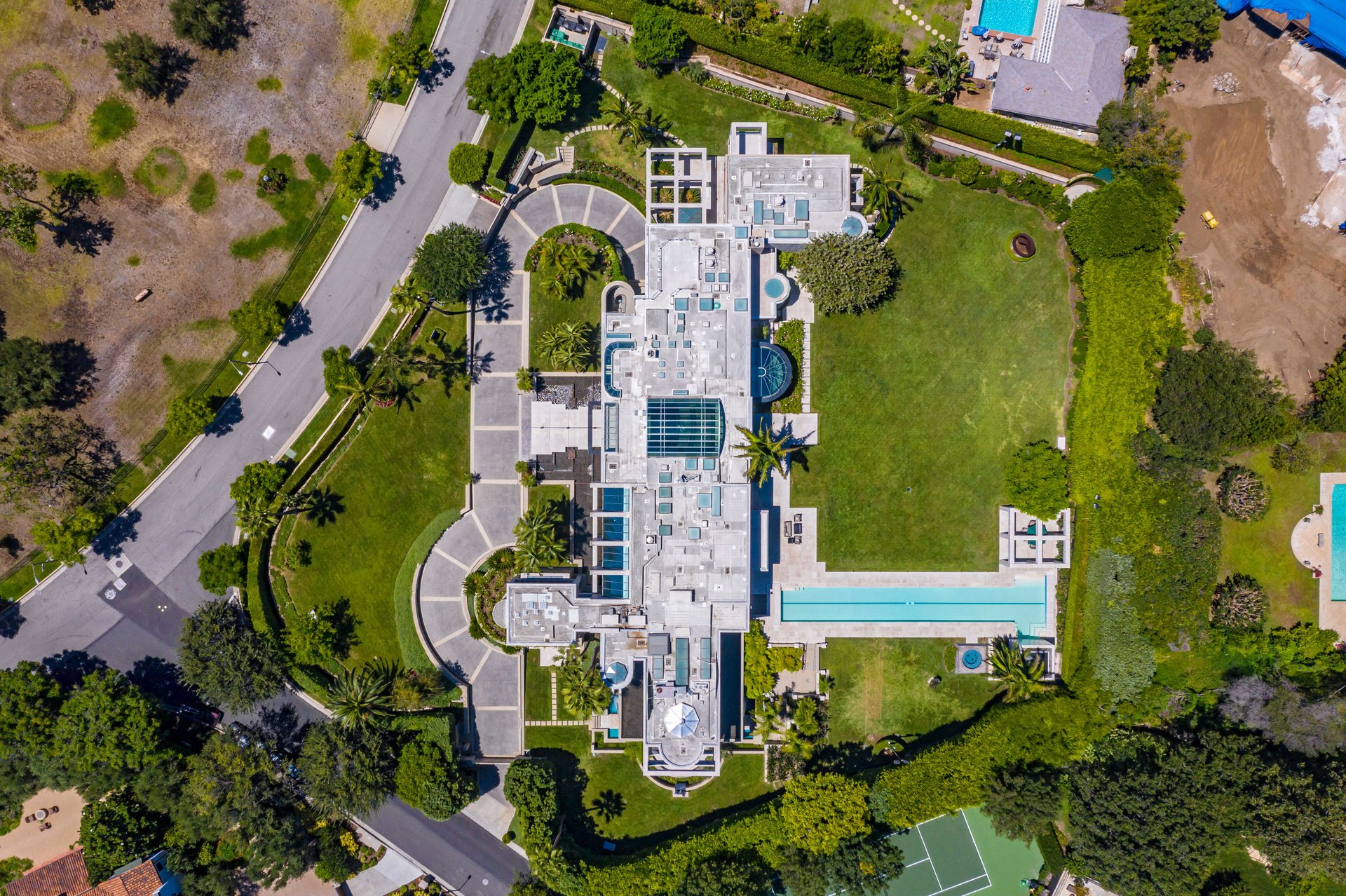 601 Mountain Dr, Beverly Hills