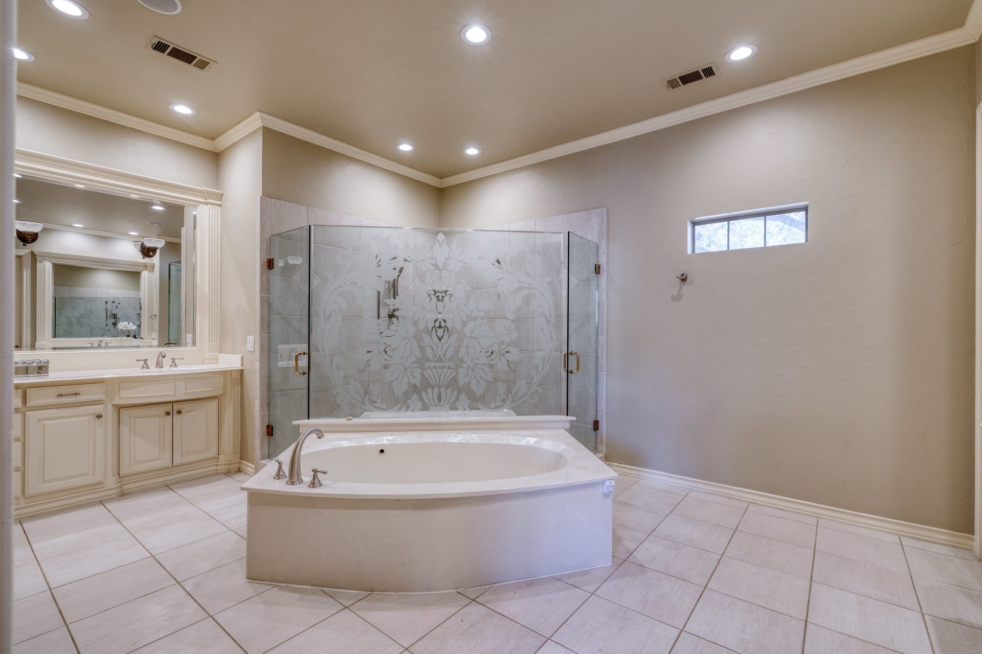 Rare Find 1.5 Story in Starwood!