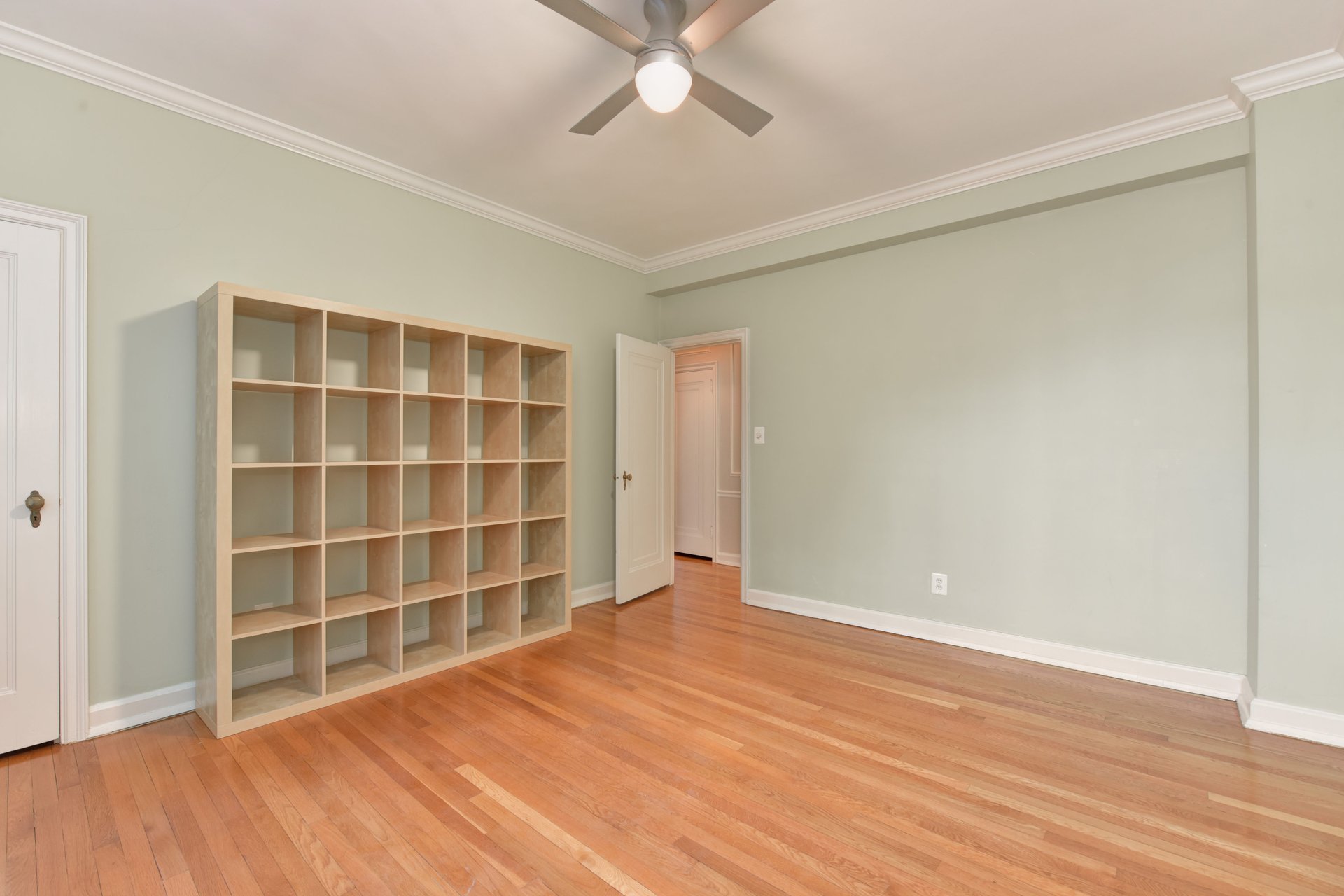4700 Connecticut Ave NW, #206