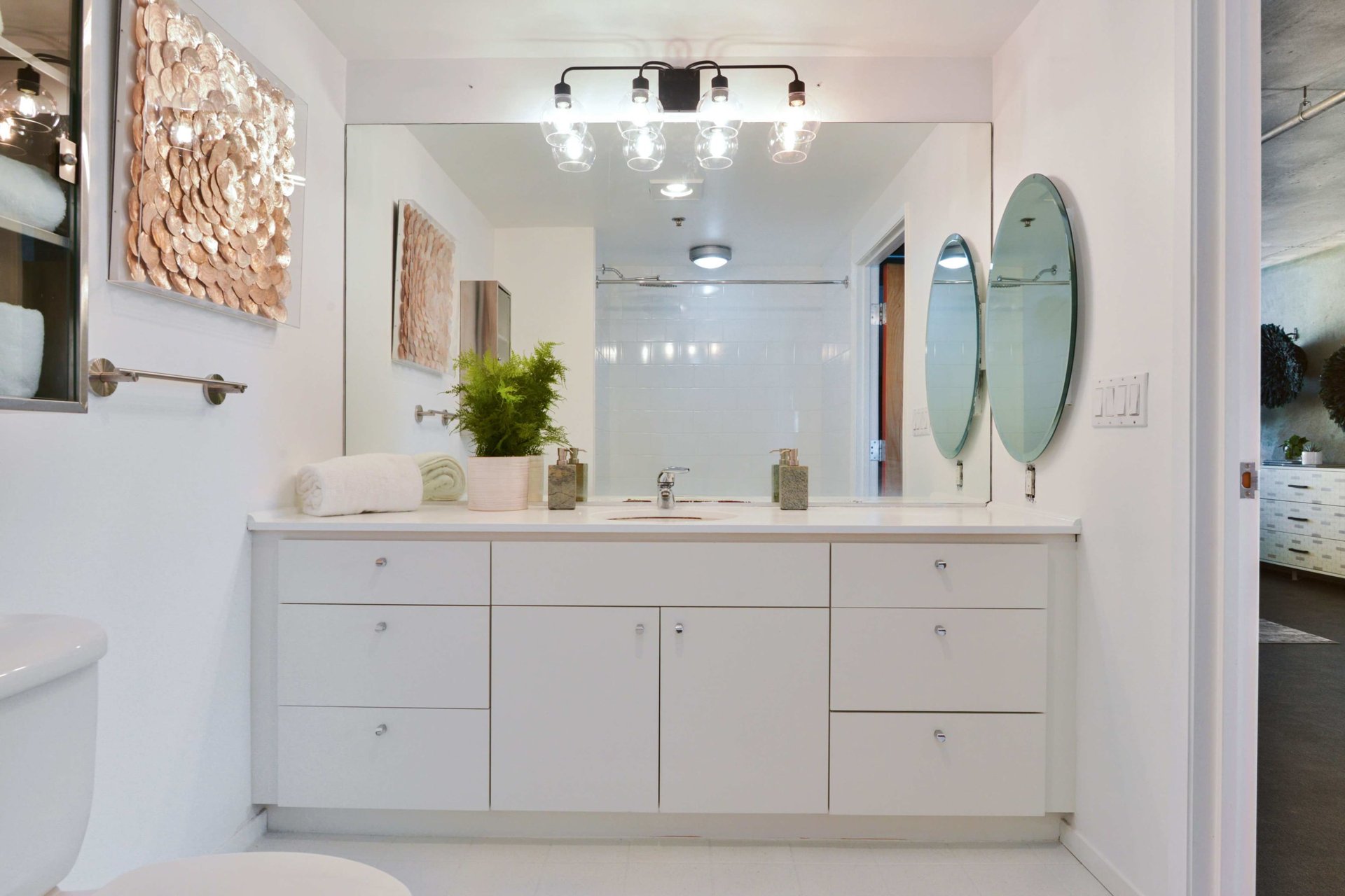 77 Dow Place Unit: 711
