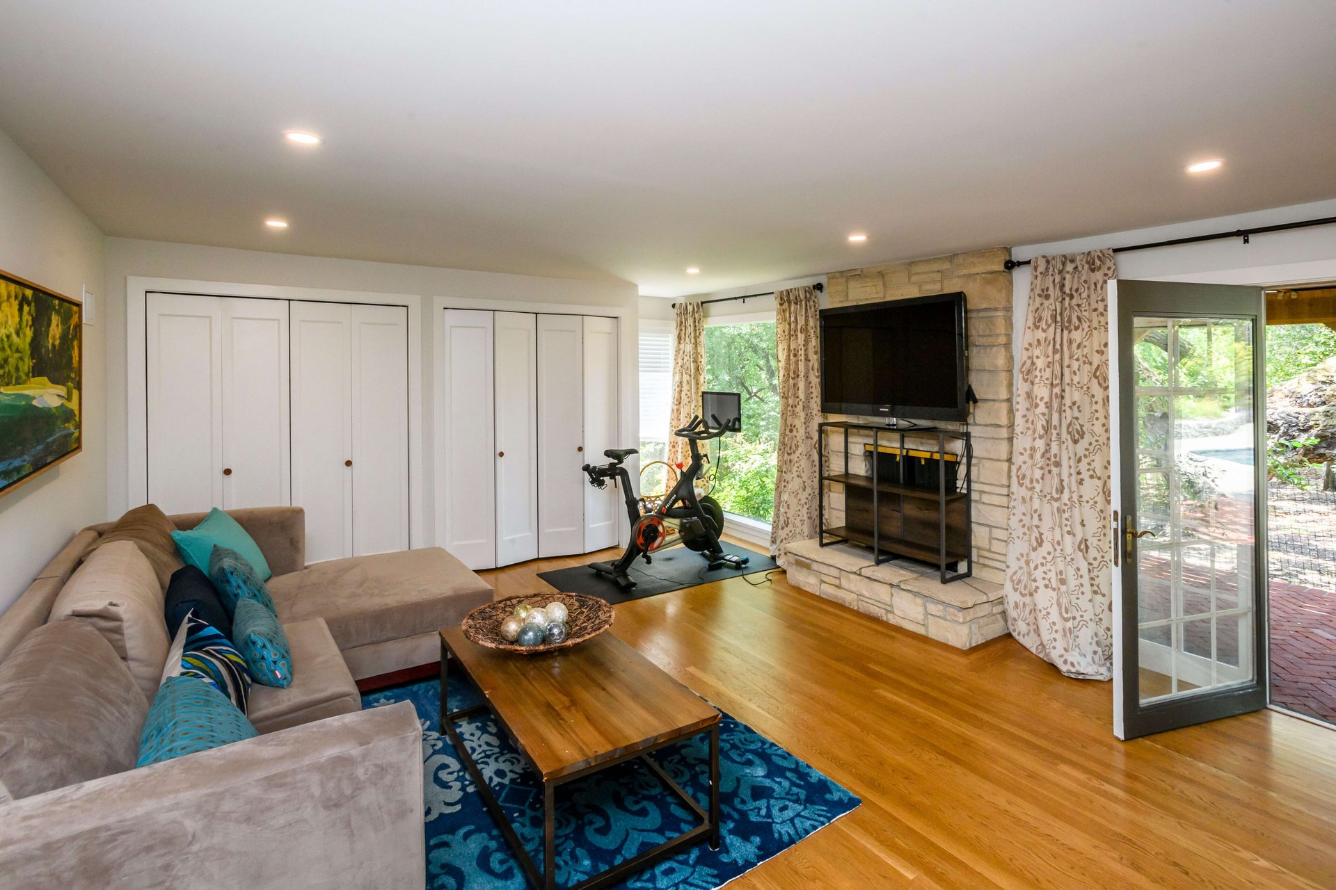 2264 Oakdale Road