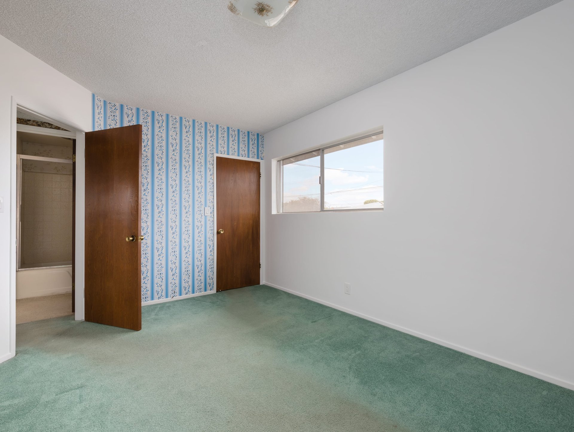 2260 W 229th Place