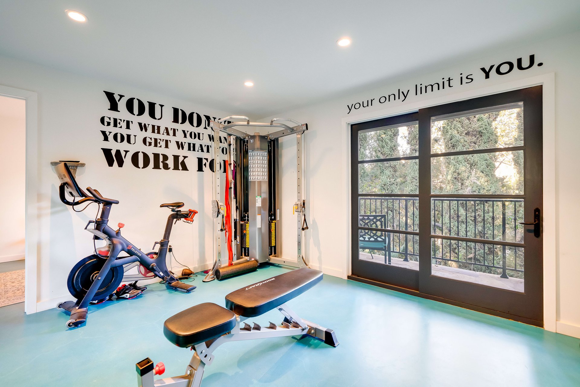 Luxury Lease in Studio City's Fryman Canyon