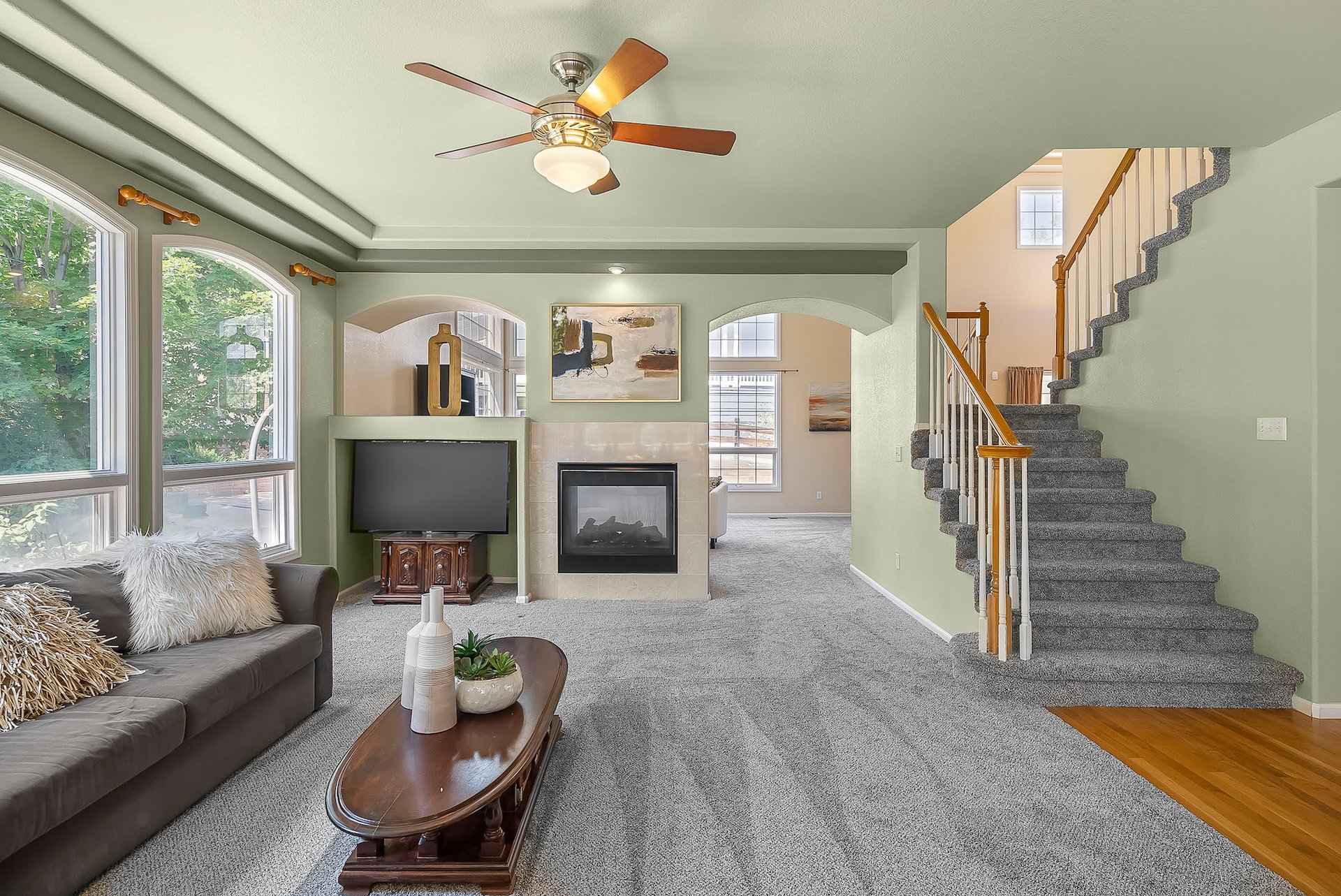 376 Mesa View Way